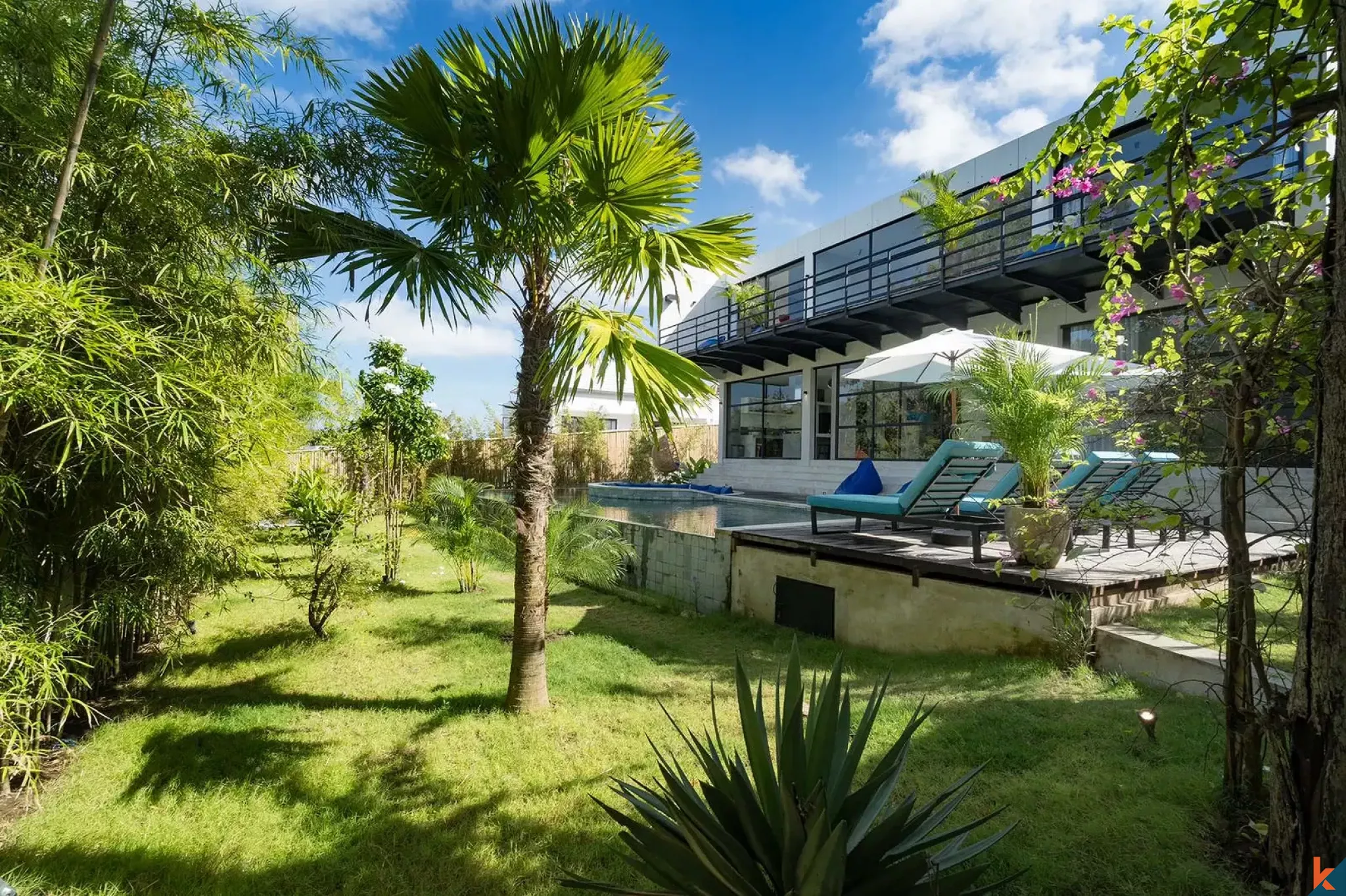 Villa neuve de trois chambres au style futuriste à Bingin - Uluwatu