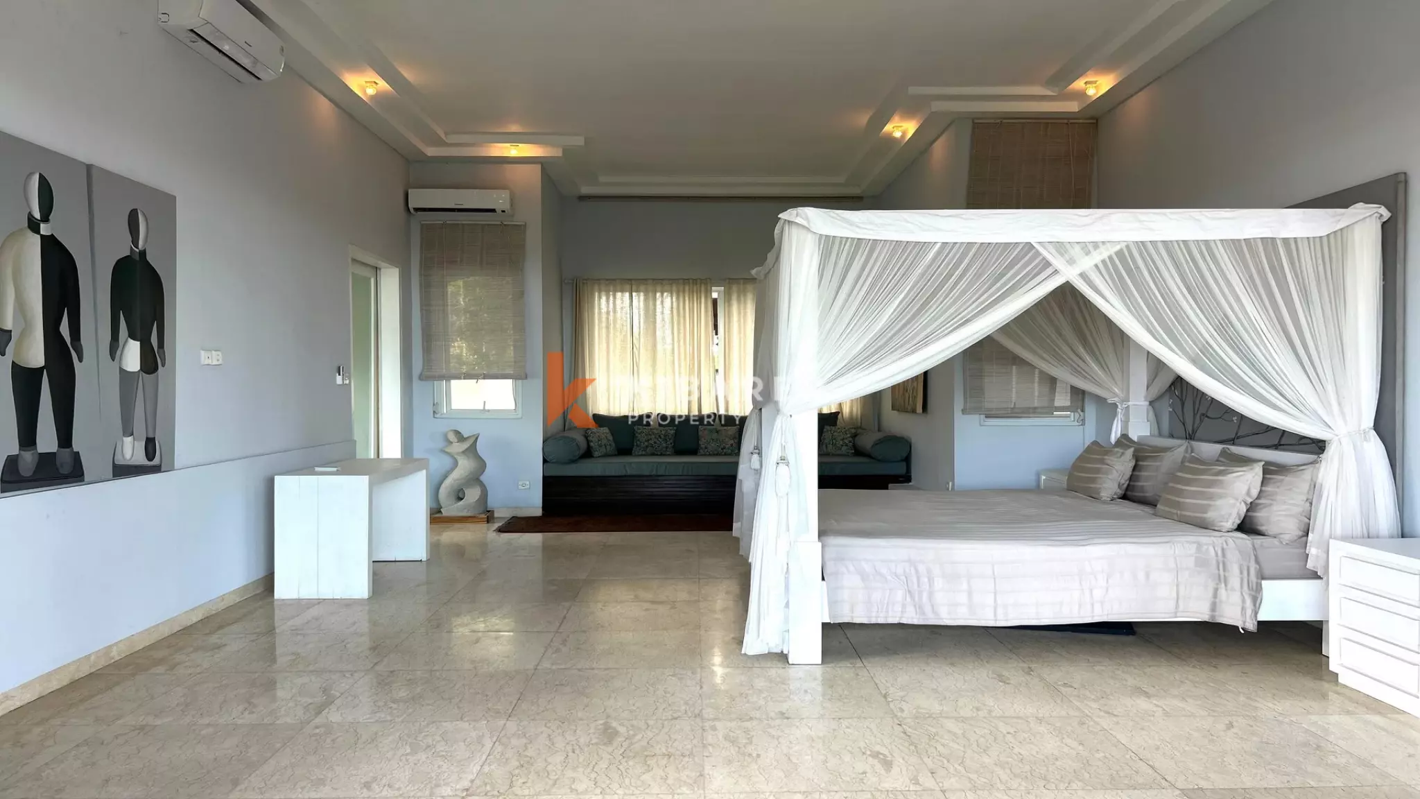 Pererenan Sanctuary: Enclosed Three-Bedroom Villa with Pool and Lush Garden, Steps from the Beach