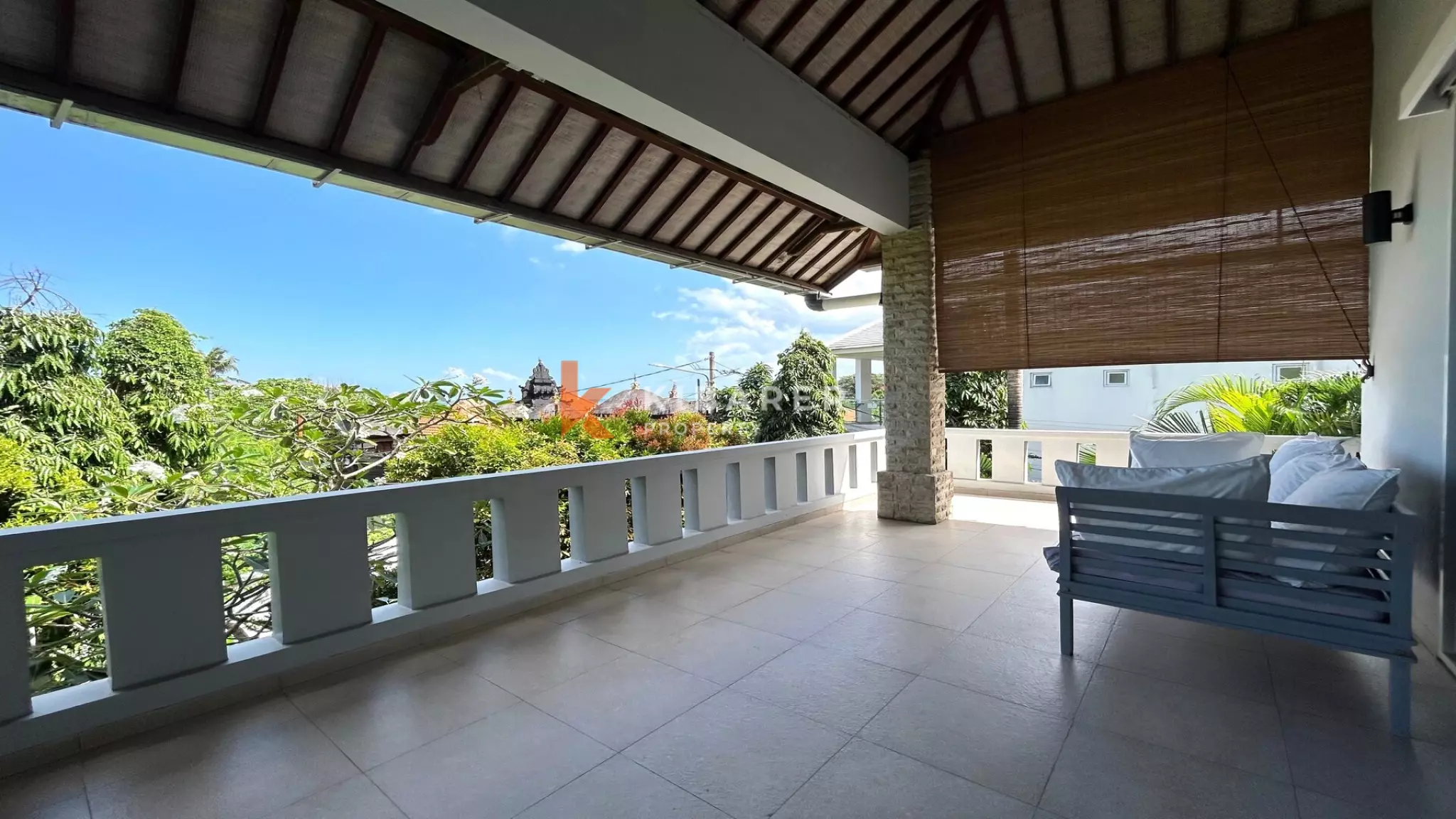 Pererenan Sanctuary: Enclosed Three-Bedroom Villa with Pool and Lush Garden, Steps from the Beach