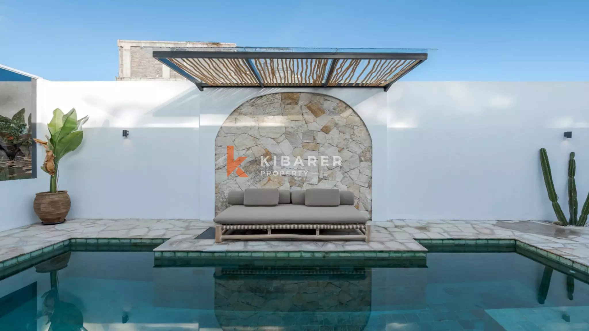 Paradis méditerranéen : Élégante villa de deux chambres avec piscine privée à Padonan