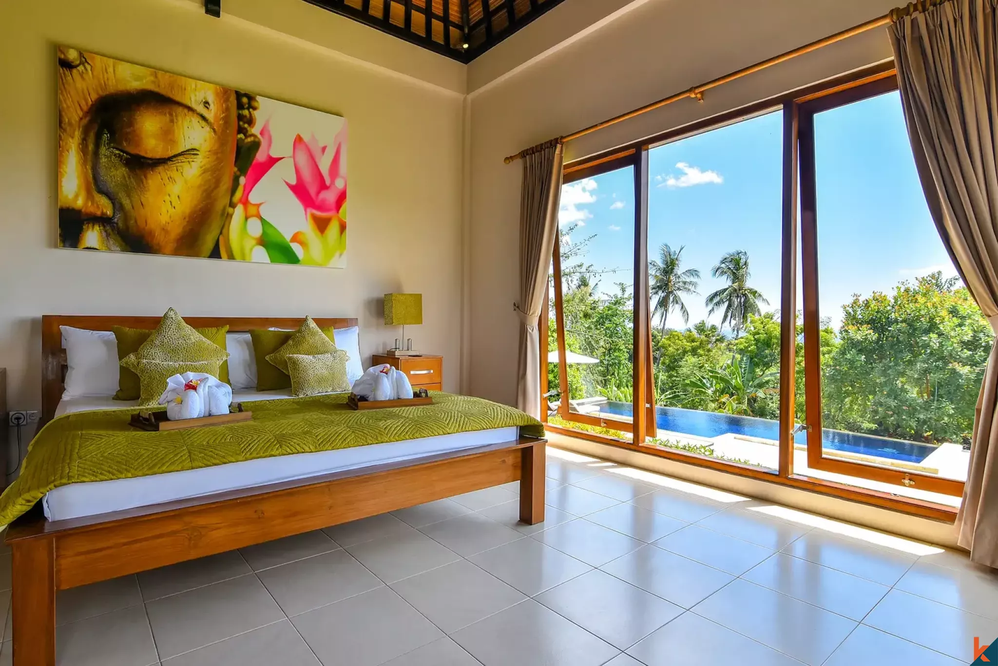 Elegant 4-Bedroom Freehold Villa Near Lovina Beach