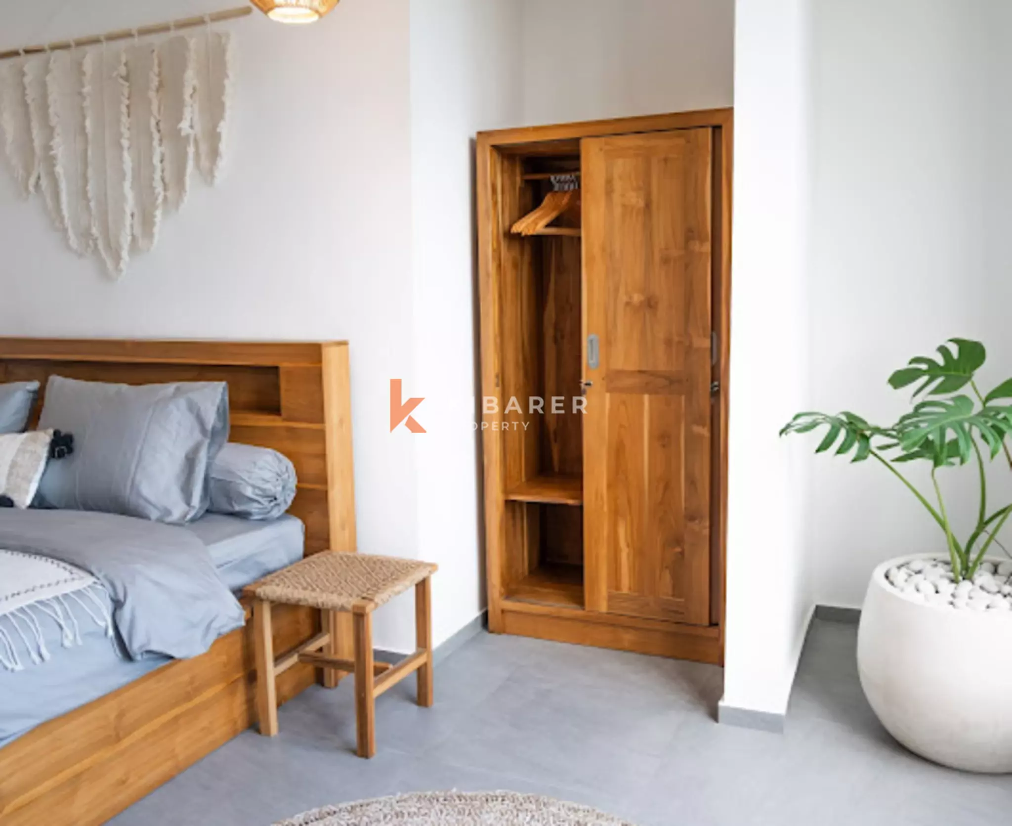 Vila Dua Kamar Tidur Bergaya Butik di Cemagi, Dekat Pantai