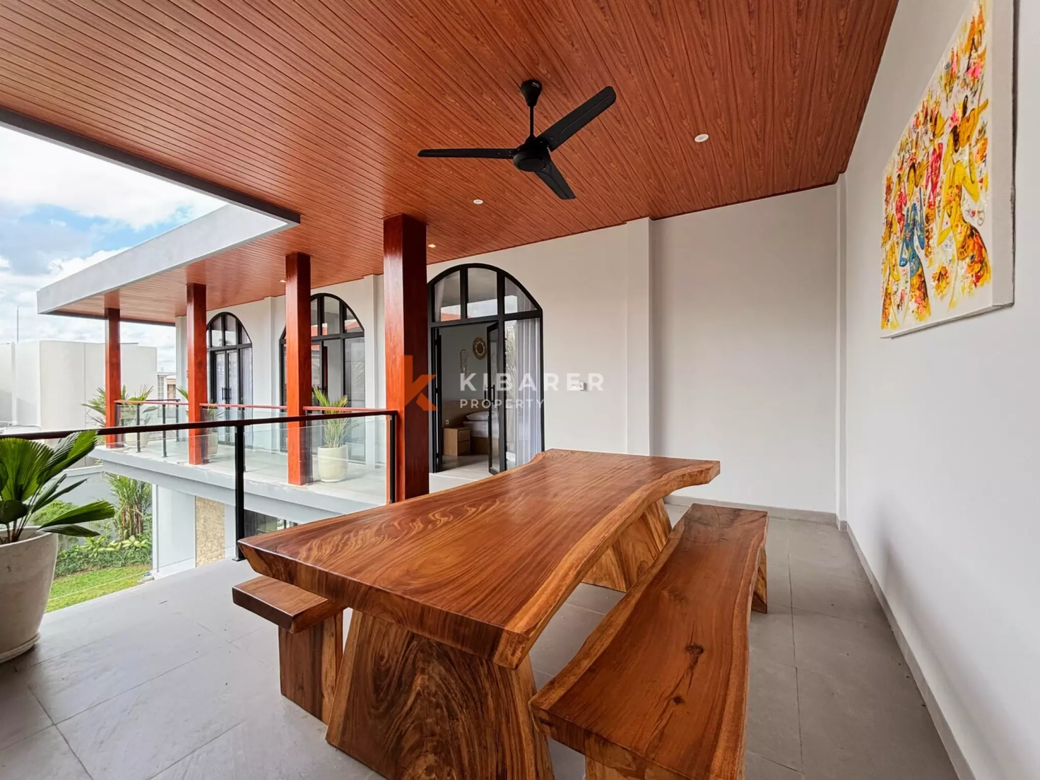 Family Friendly Three Bedroom Enclosed Villa with Garden and Parking in Padonan