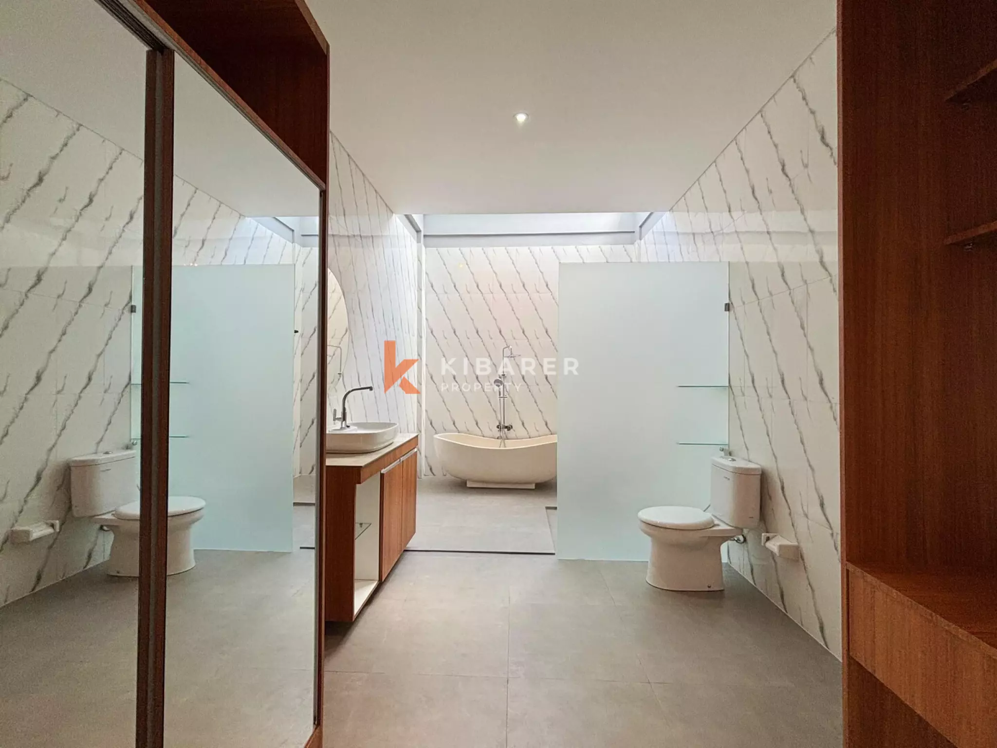 Fully Furnished Three Bedroom Villa with Enclosed Living in Padonan