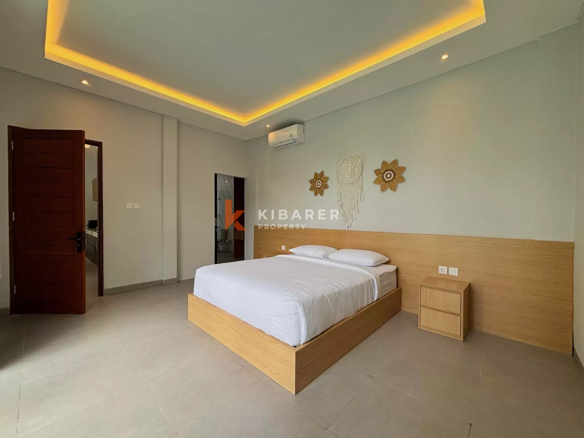 Fully Furnished Three Bedroom Villa with Enclosed Living in Padonan