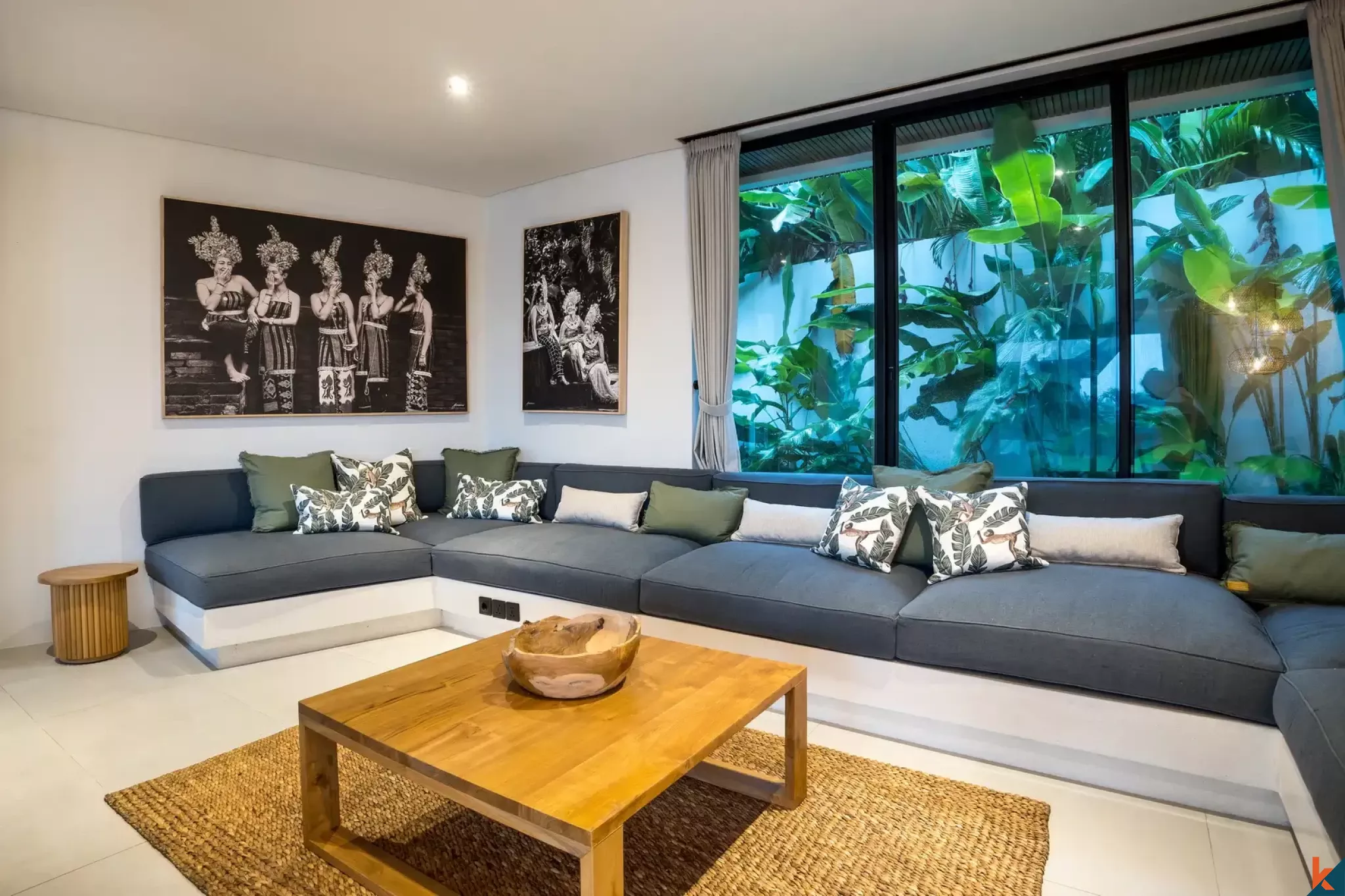 Luxury five bedroom estate with ricefield view