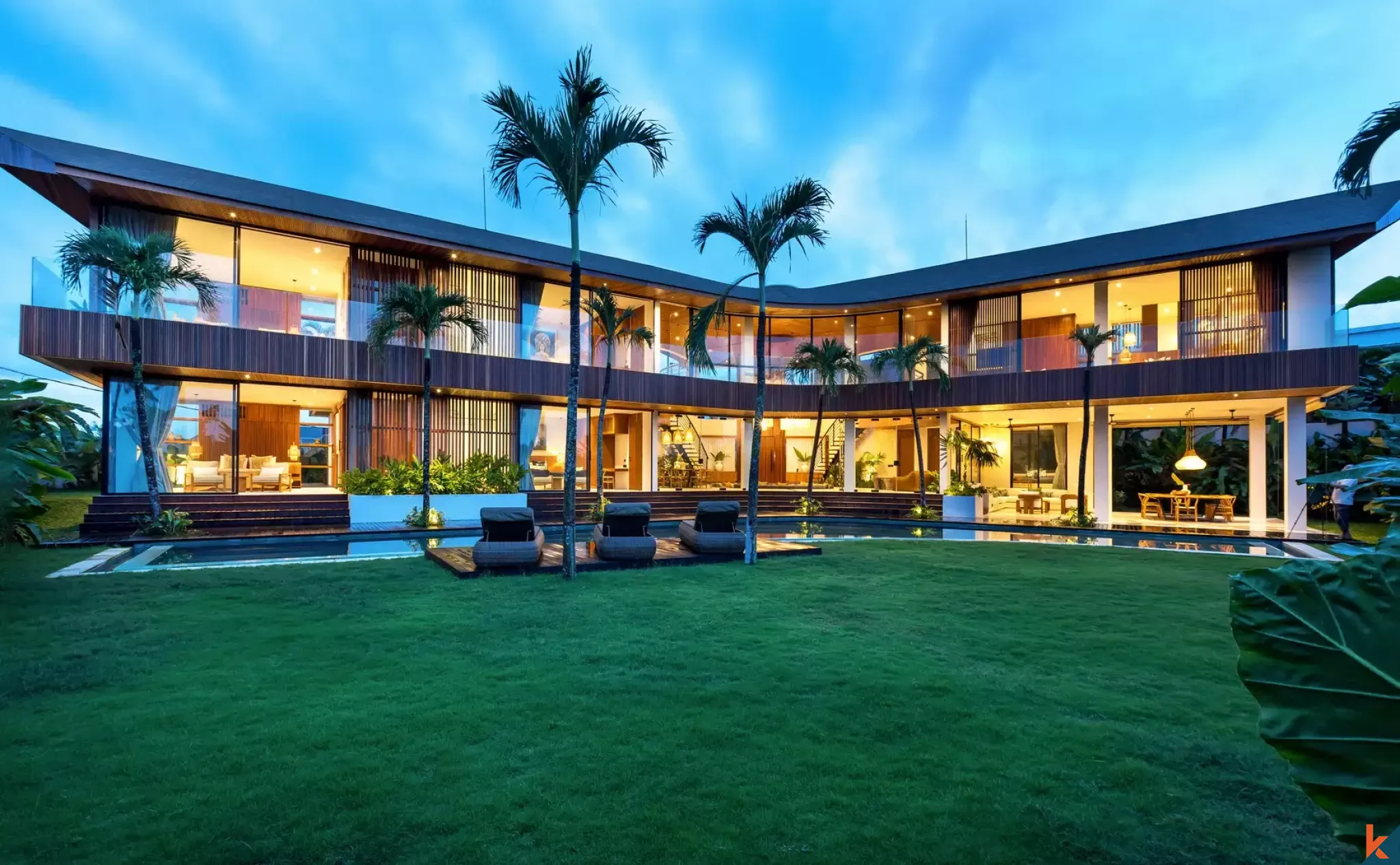 Luxury five bedroom estate with ricefield view