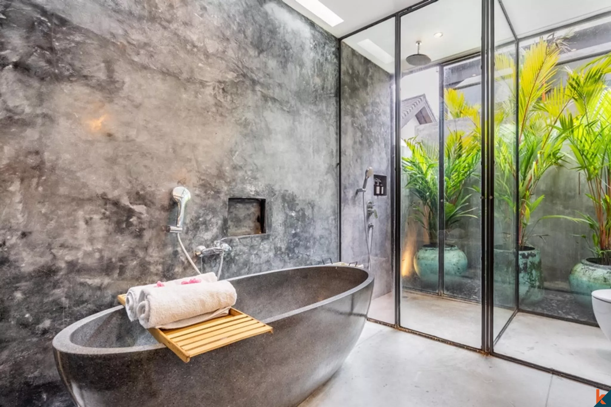 Modern Two Bedroom In The Central Umalas