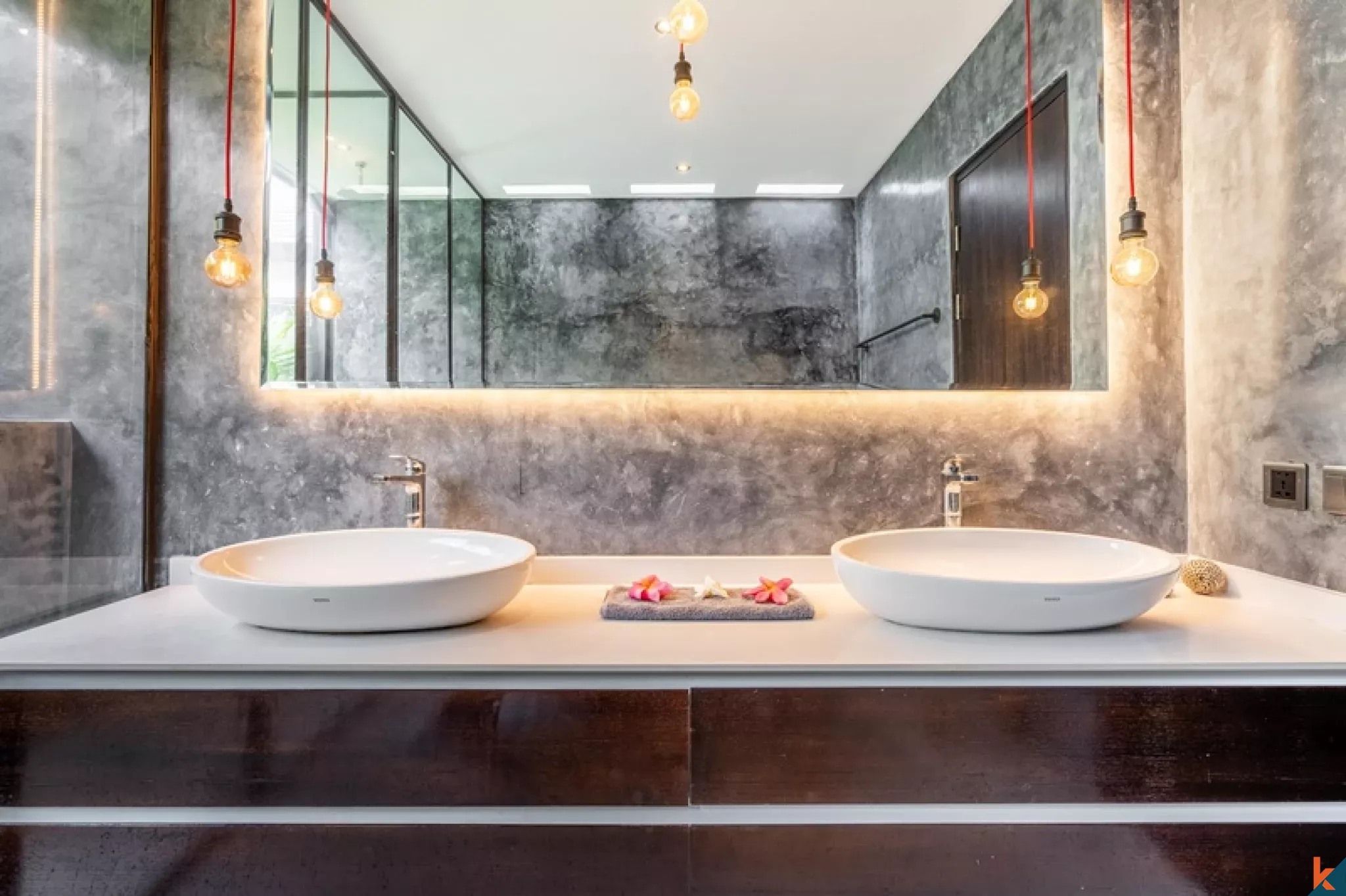 Modern Two Bedroom In The Central Umalas