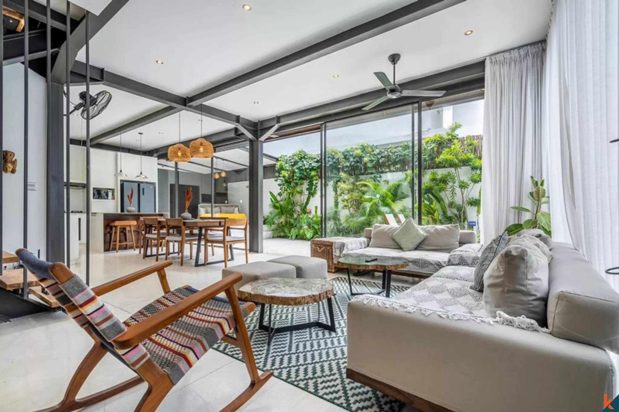 Modern Two Bedroom In The Central Umalas