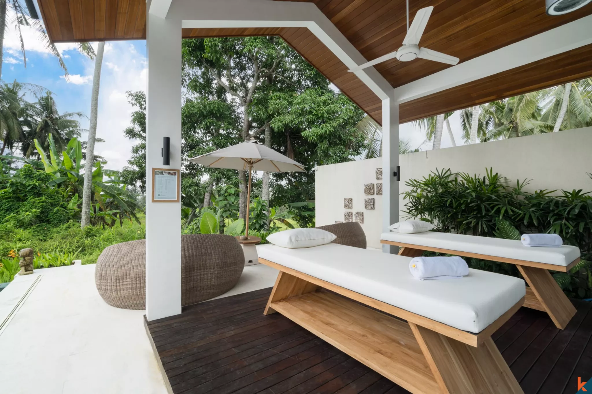 Modern 4-Bedroom Luxury Villa with Private Pool & Gym in Ubud