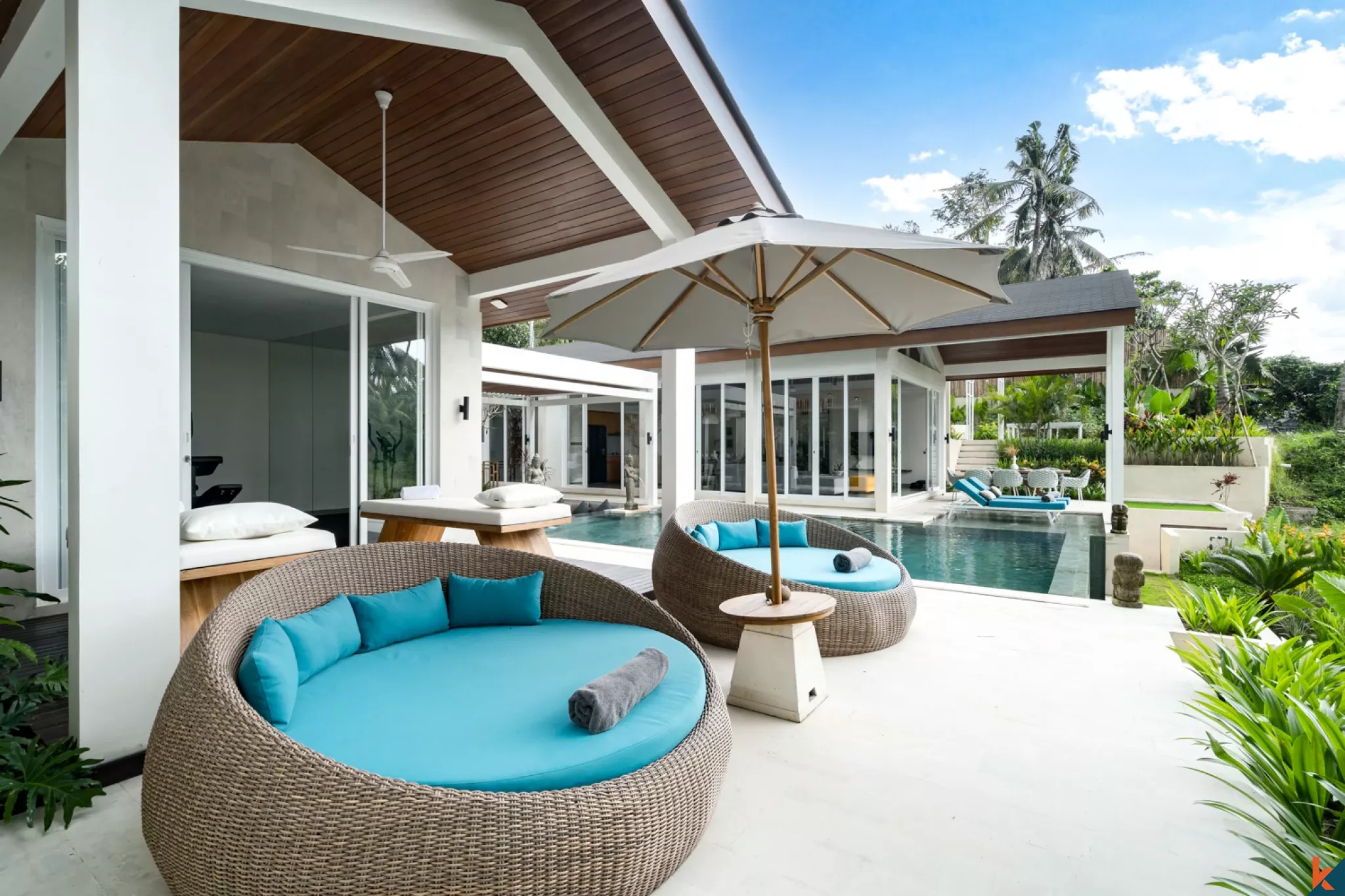 Modern 4-Bedroom Luxury Villa with Private Pool & Gym in Ubud