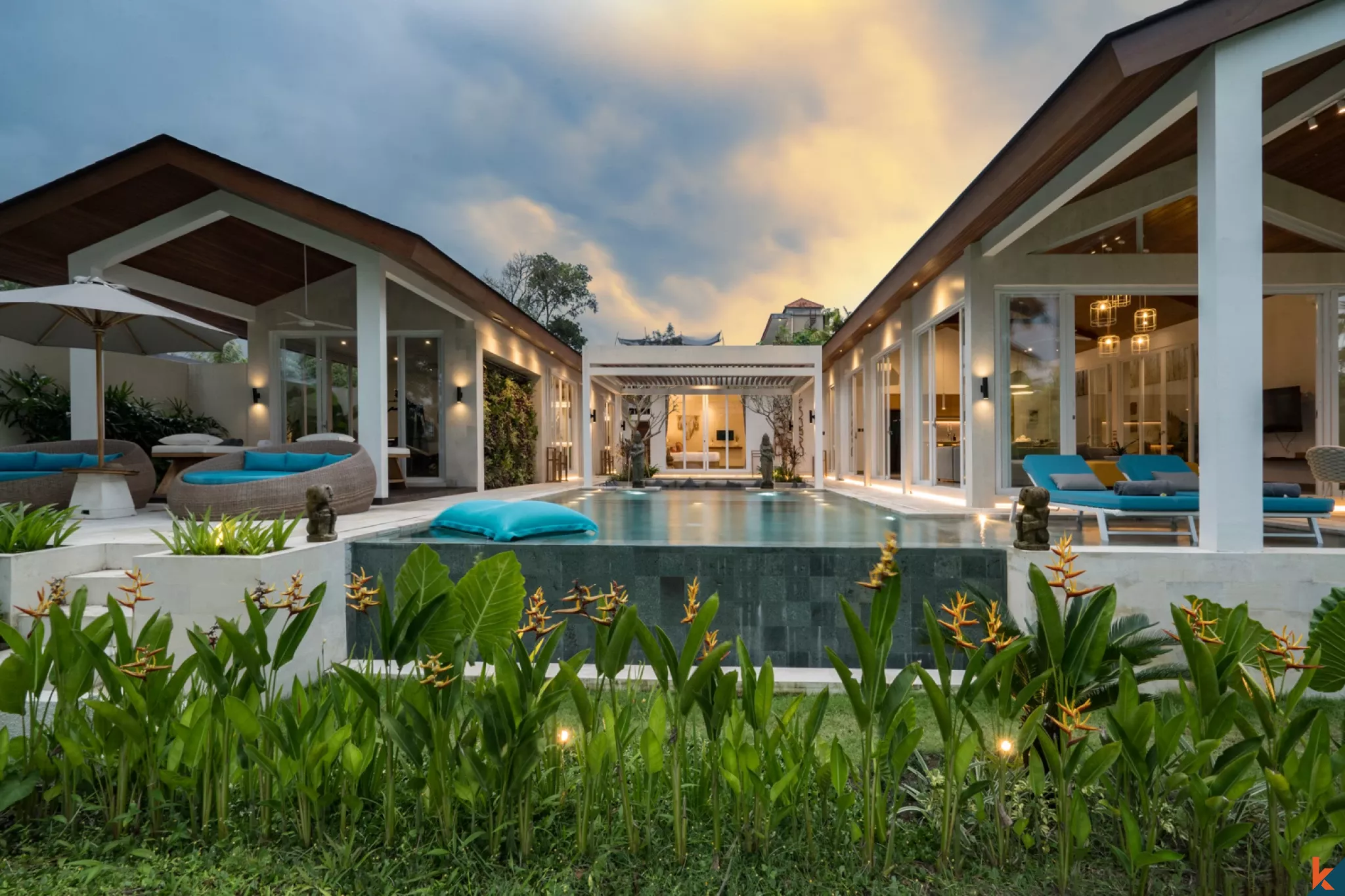 Modern 4-Bedroom Luxury Villa with Private Pool & Gym in Ubud
