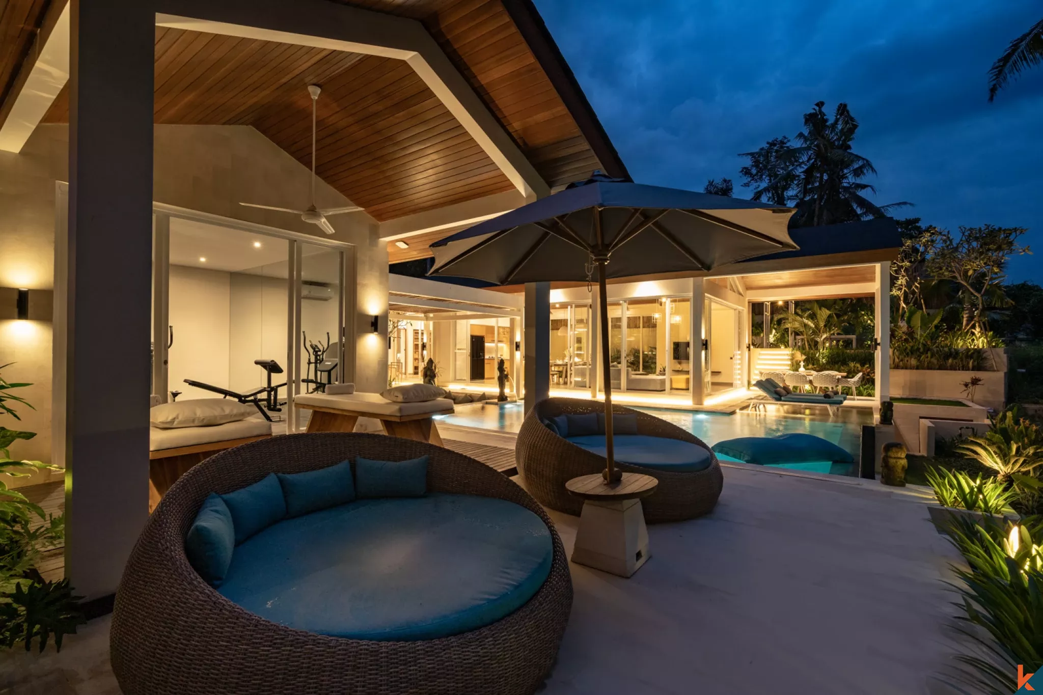 Modern 4-Bedroom Luxury Villa with Private Pool & Gym in Ubud