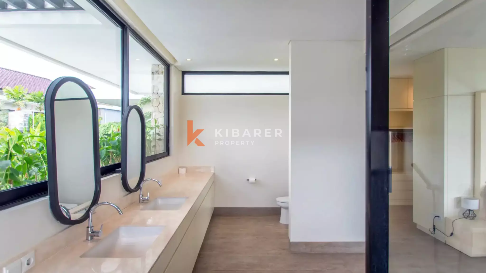 Luxury Four-Bedroom Villa with Rice Field Surroundings in Canggu