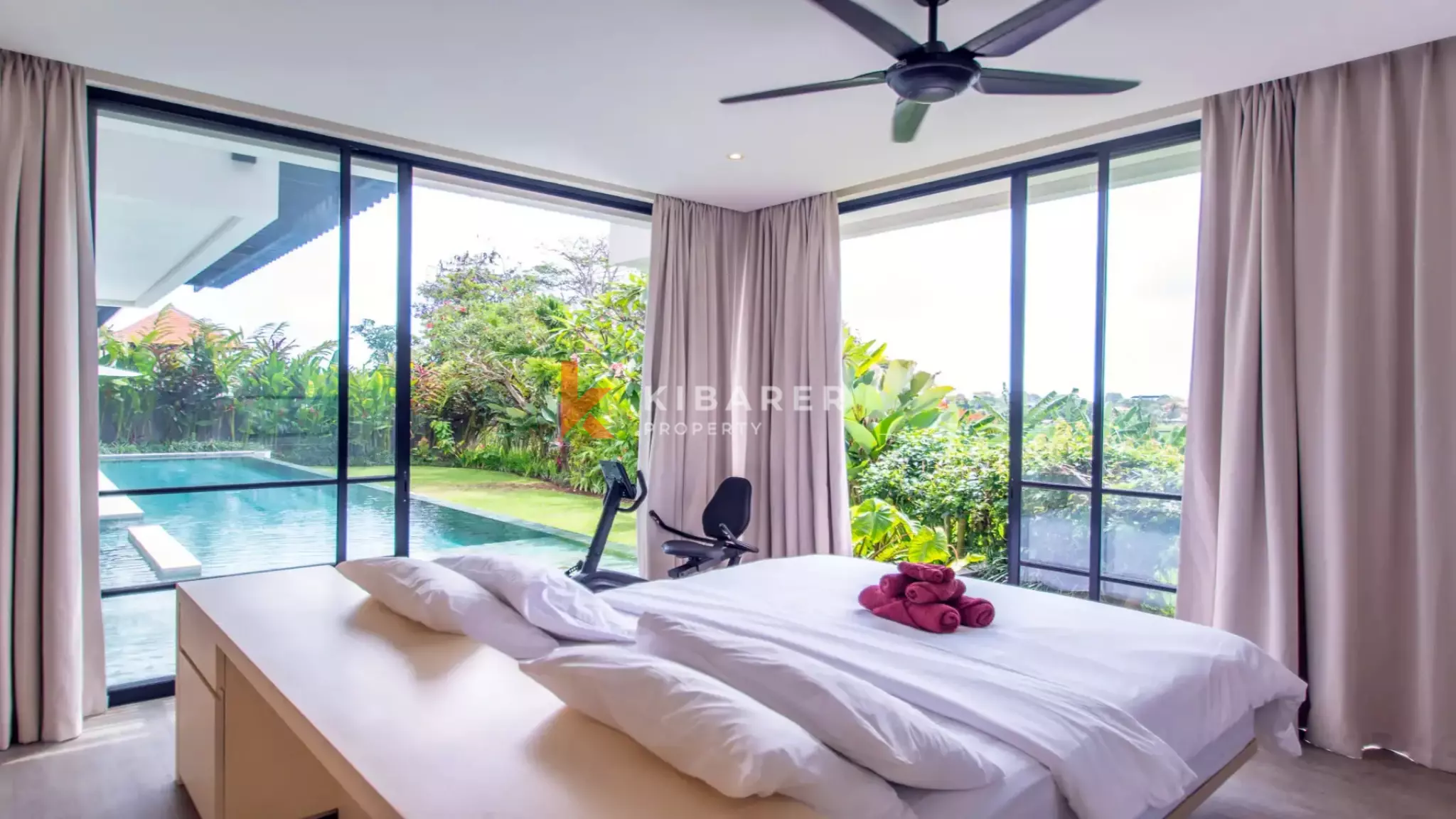 Luxury Four-Bedroom Villa with Rice Field Surroundings in Canggu