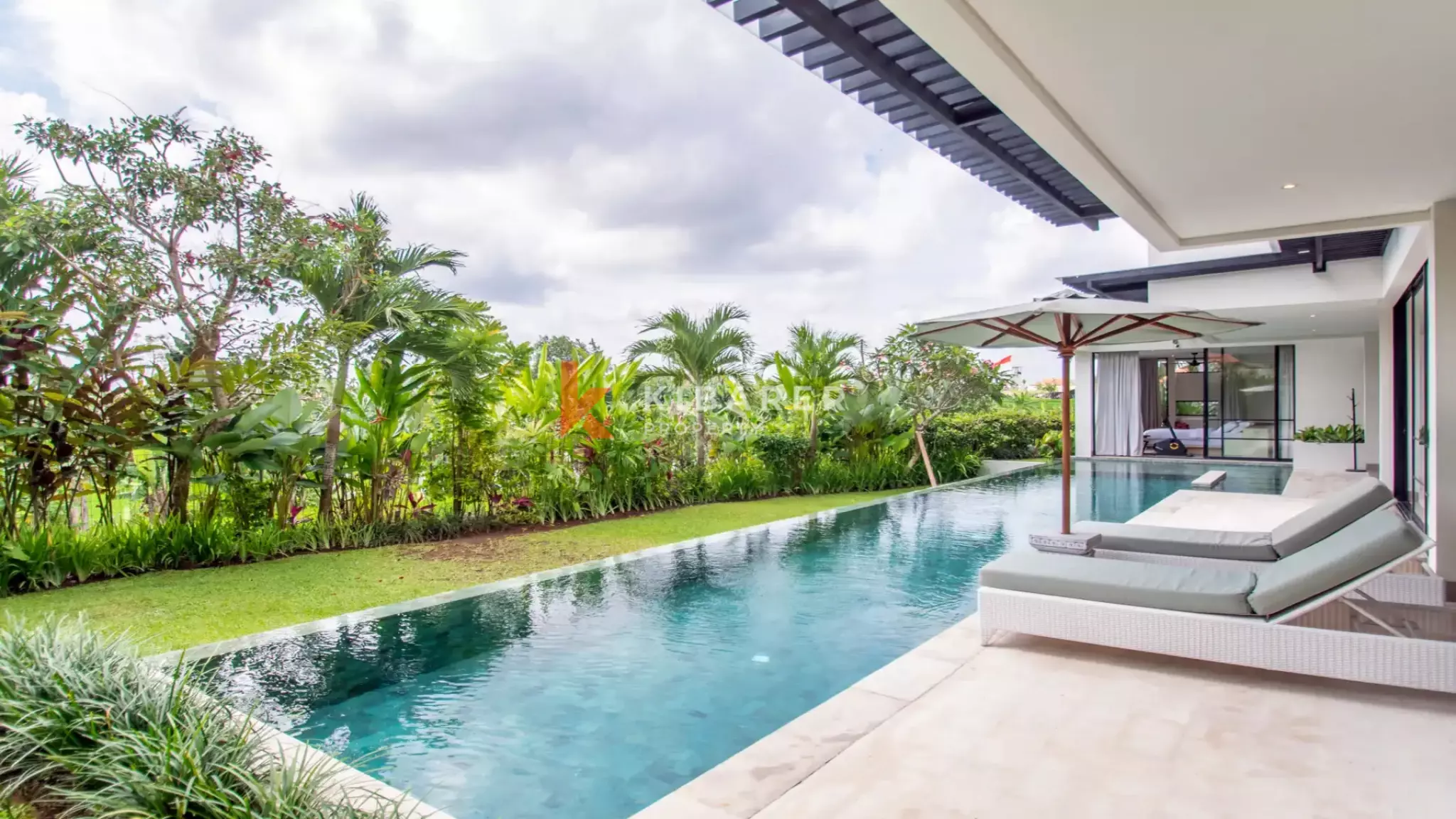 Luxury Four-Bedroom Villa with Rice Field Surroundings in Canggu