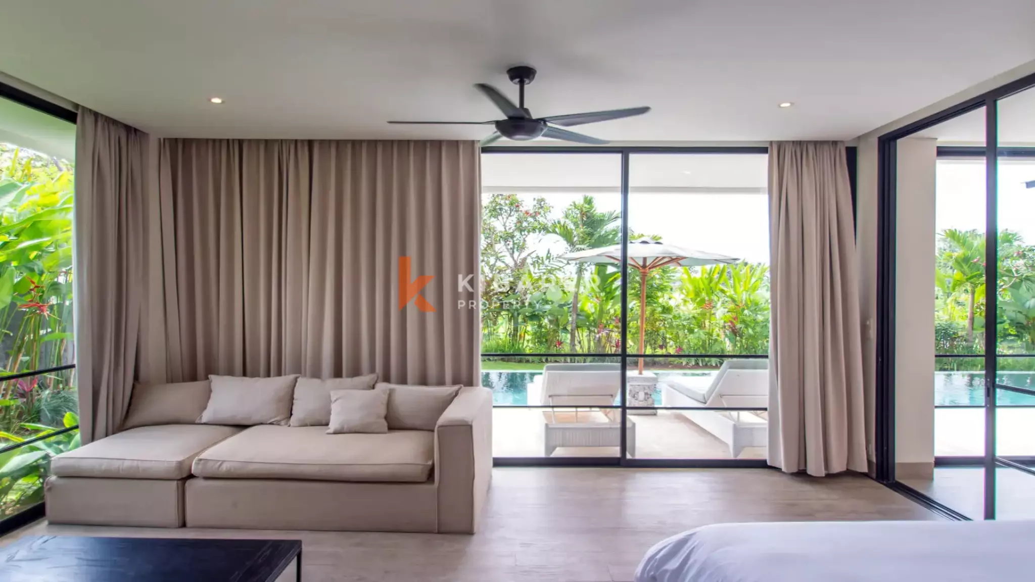 Luxury Four-Bedroom Villa with Rice Field Surroundings in Canggu