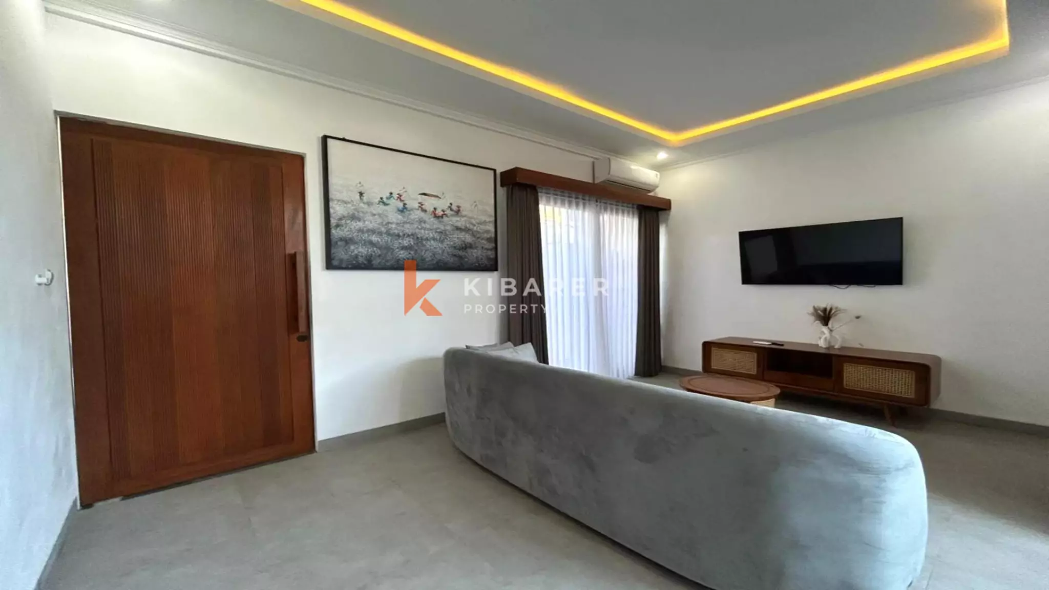 Modern Two-Bedroom Enclosed Living Room Villa with Private Pool in Padonan