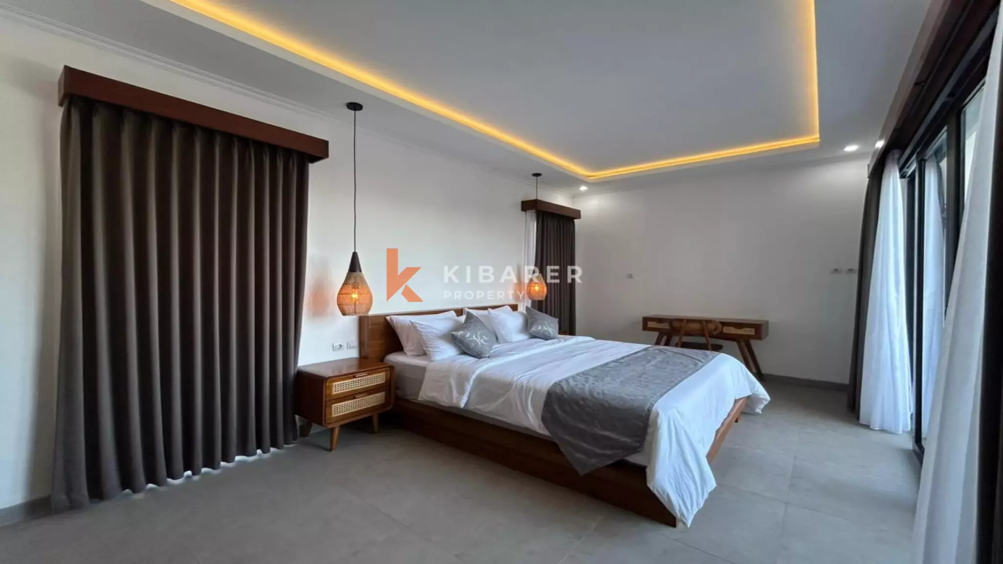 Modern Two-Bedroom Enclosed Living Room Villa with Private Pool in Padonan