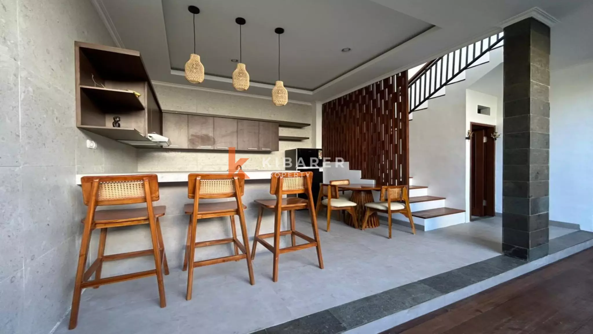Modern Two-Bedroom Enclosed Living Room Villa with Private Pool in Padonan