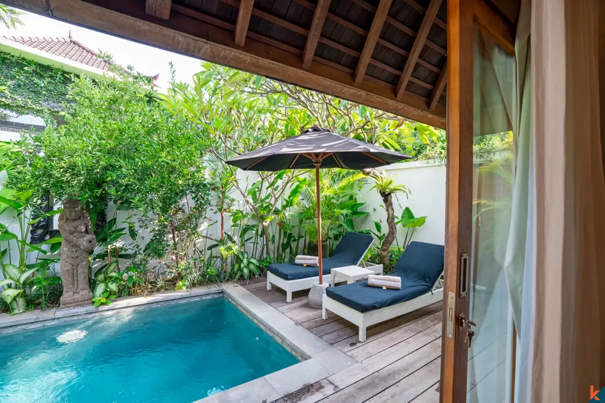 Leasehold investment villa complex opportunity in Central Seminyak