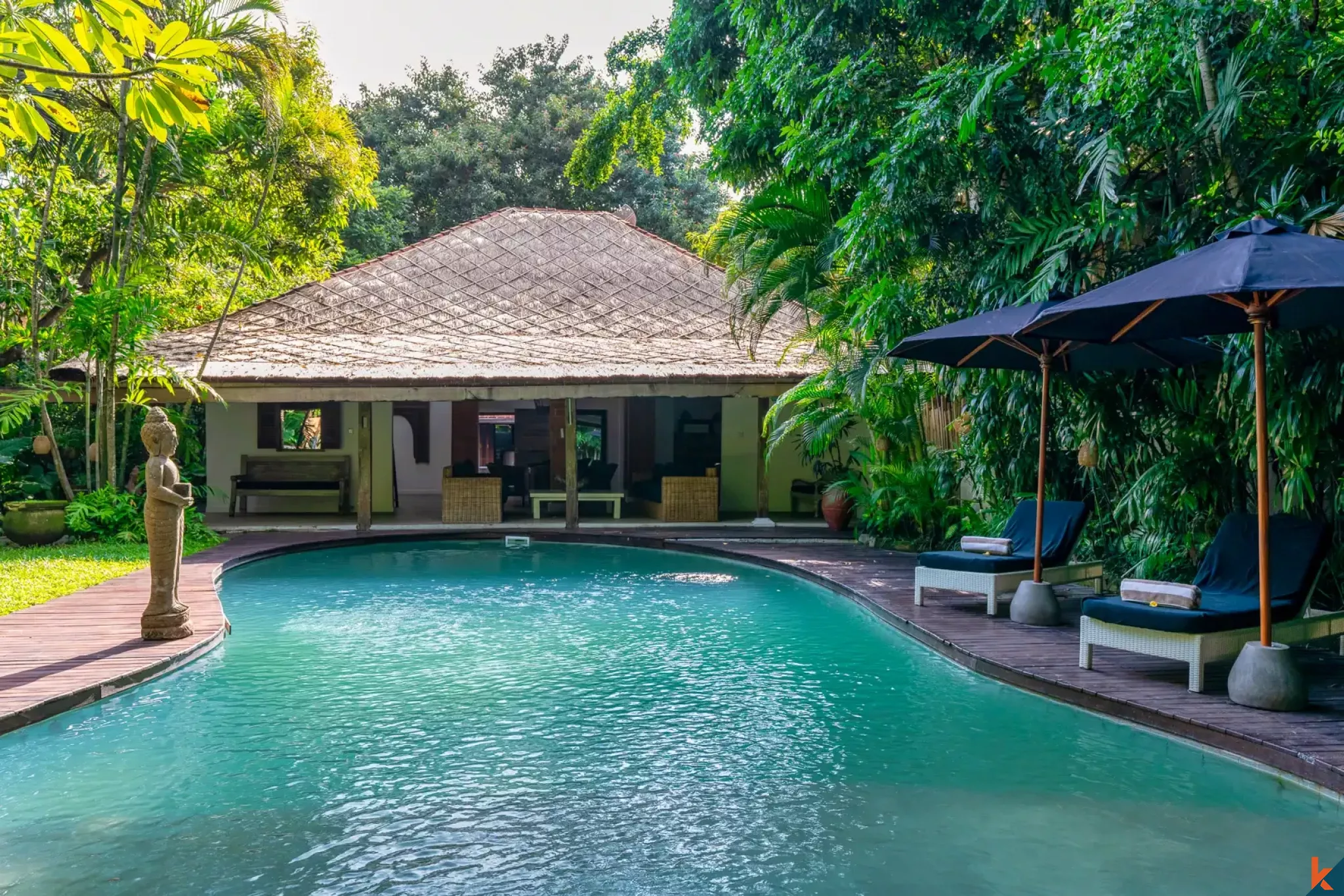 Leasehold investment villa complex opportunity in Central Seminyak