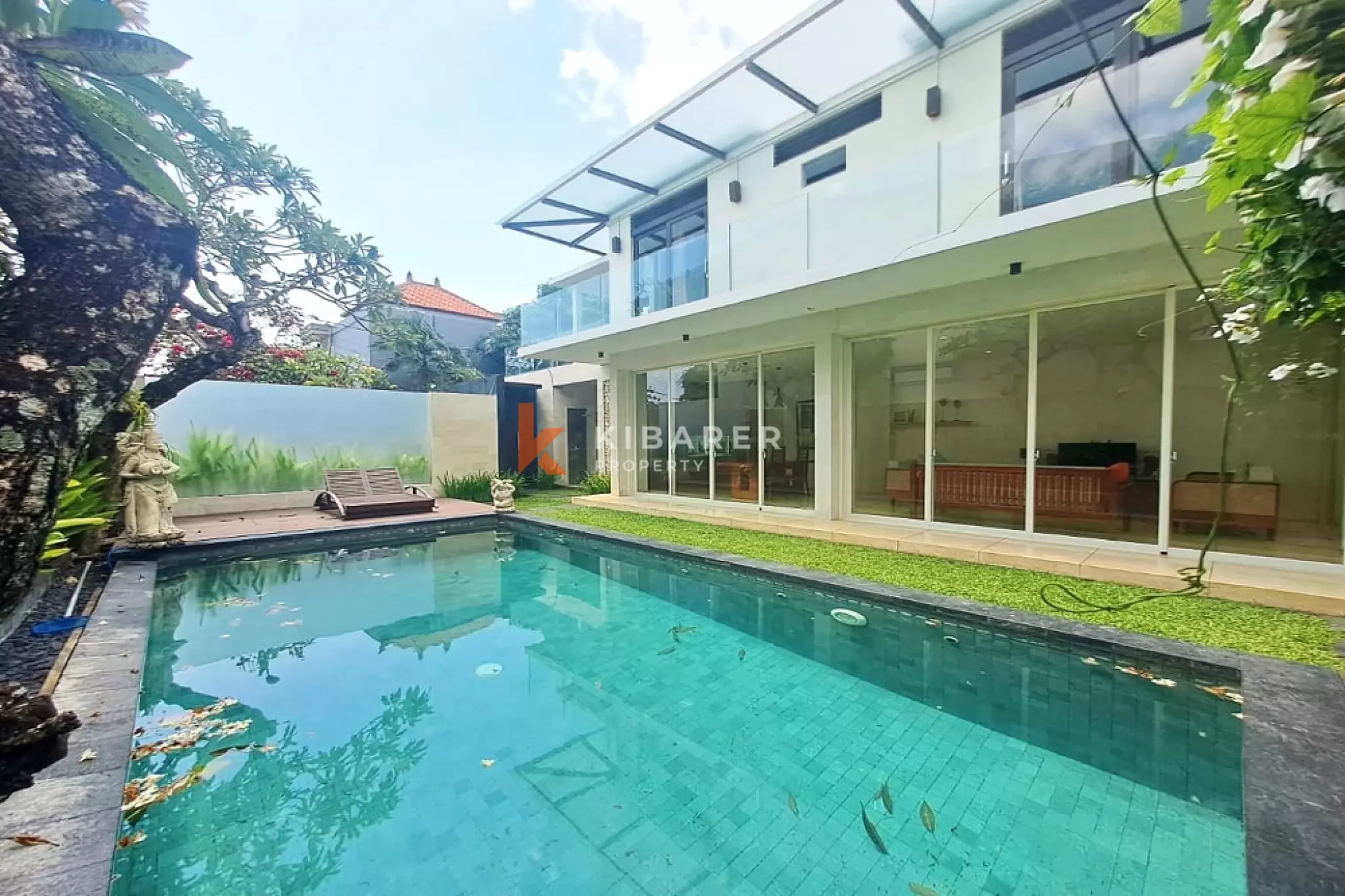 Charming Three Bedroom Villa situated in good location of Seminyak