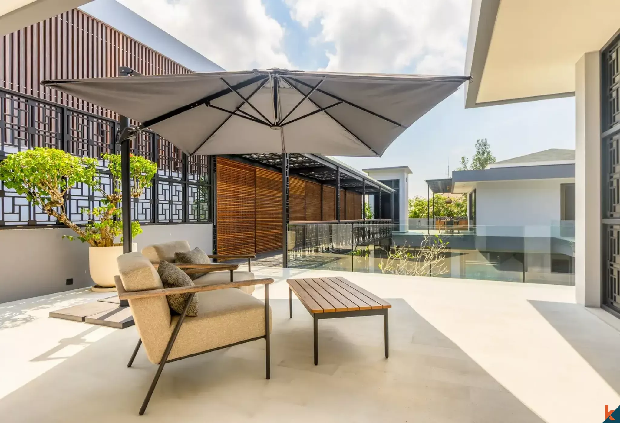 Vila mewah tiga kamar tidur berkualitas tinggi dengan pemandangan laut untuk dijual di Jimbaran