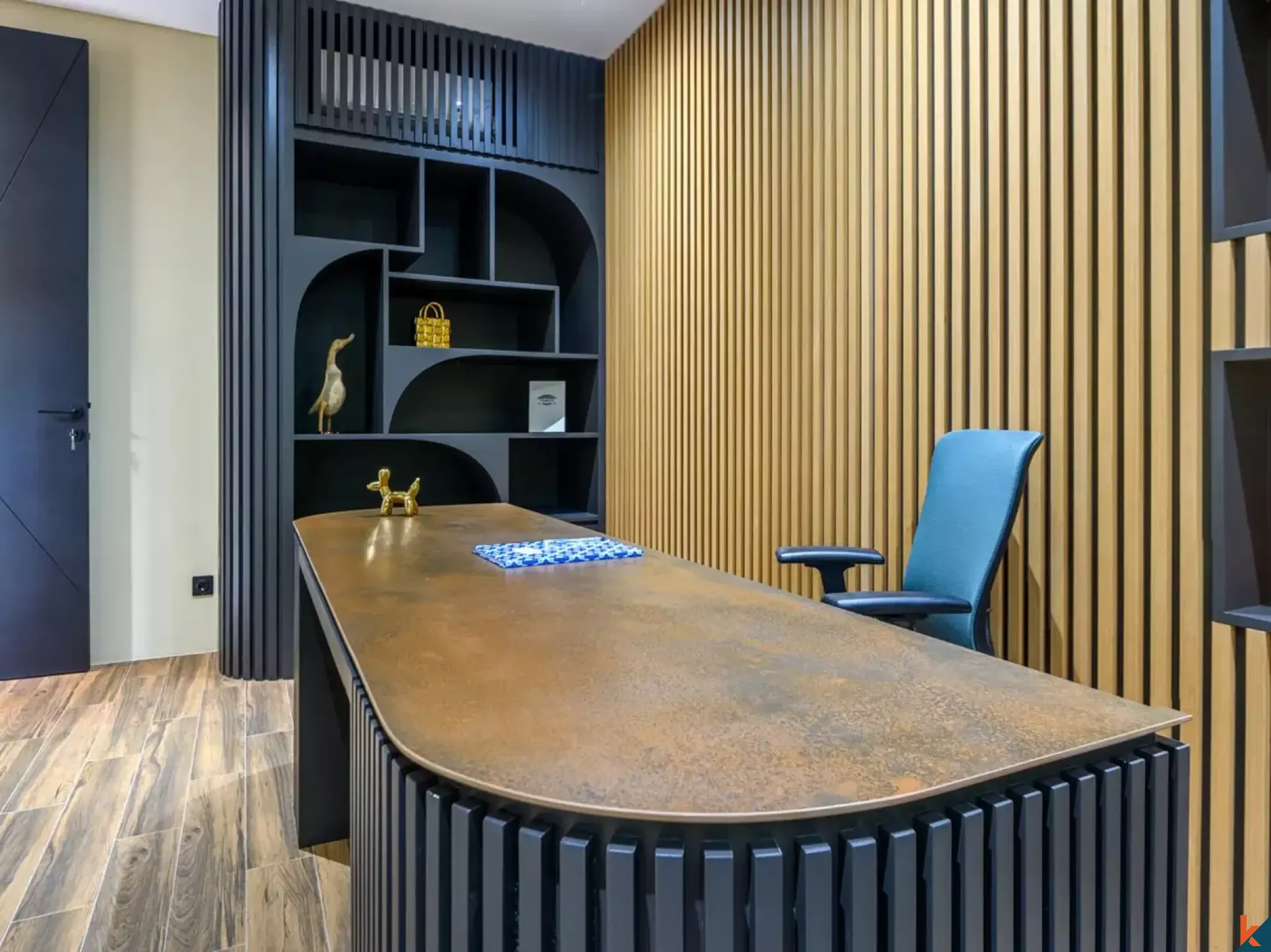 Perumahan hak milik empat kamar tidur berkualitas luar biasa yang menghadap Teluk Jimbaran