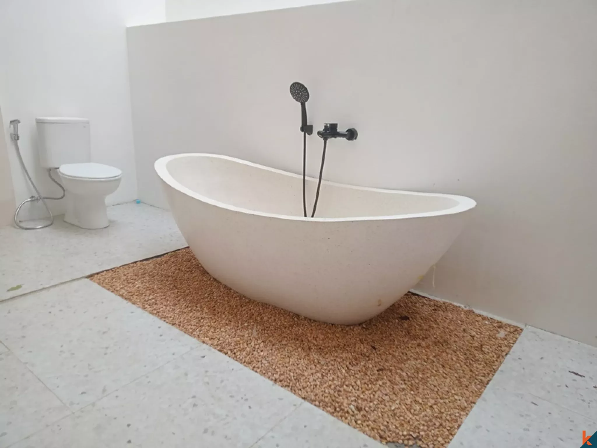 Vila Mediteranian Dua Kamar Tidur terletak di Balangan