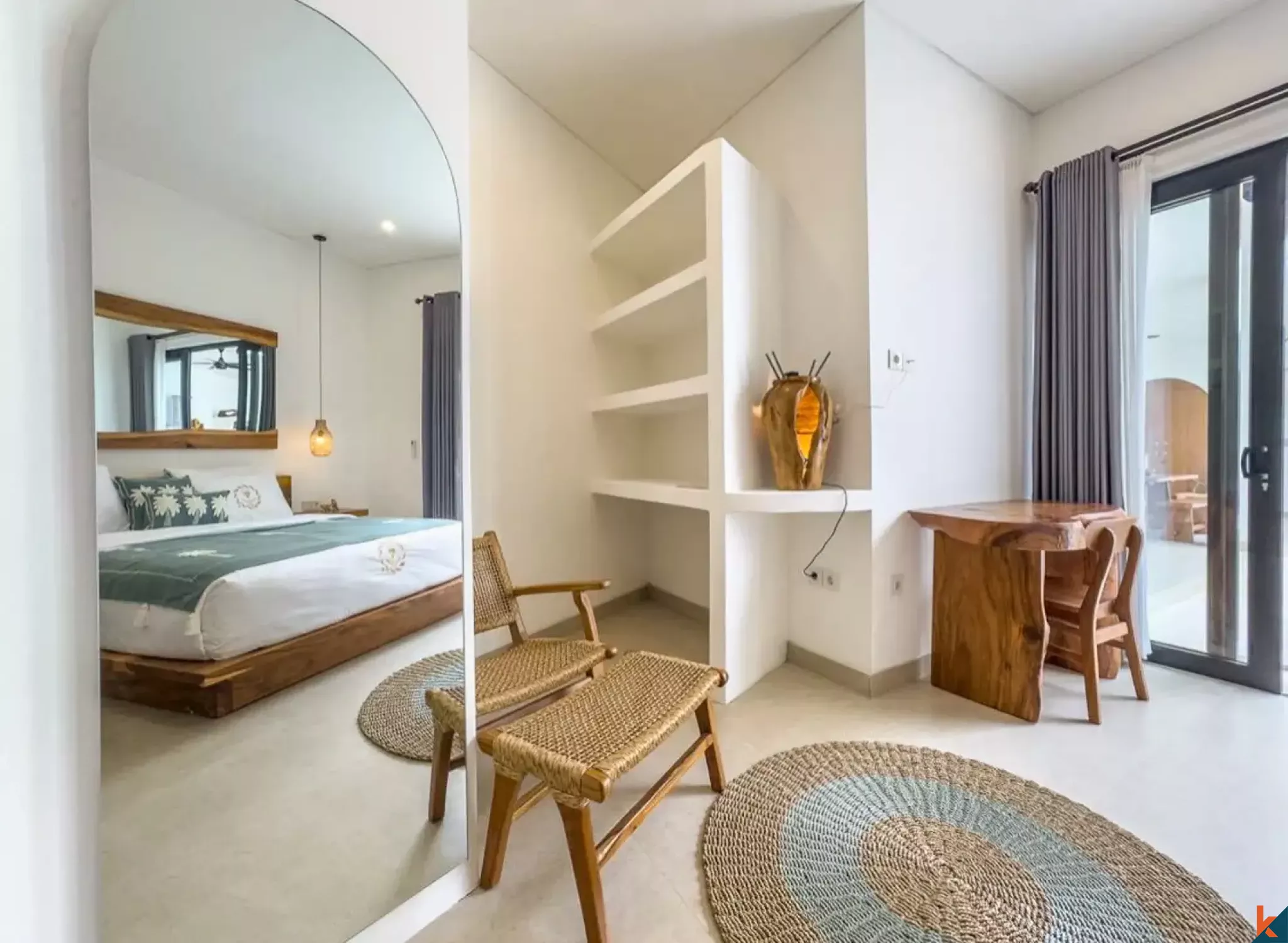 Villa Sewa Tiga Kamar Tidur Bergaya dengan Bar Atap di Tumbak Bayuh