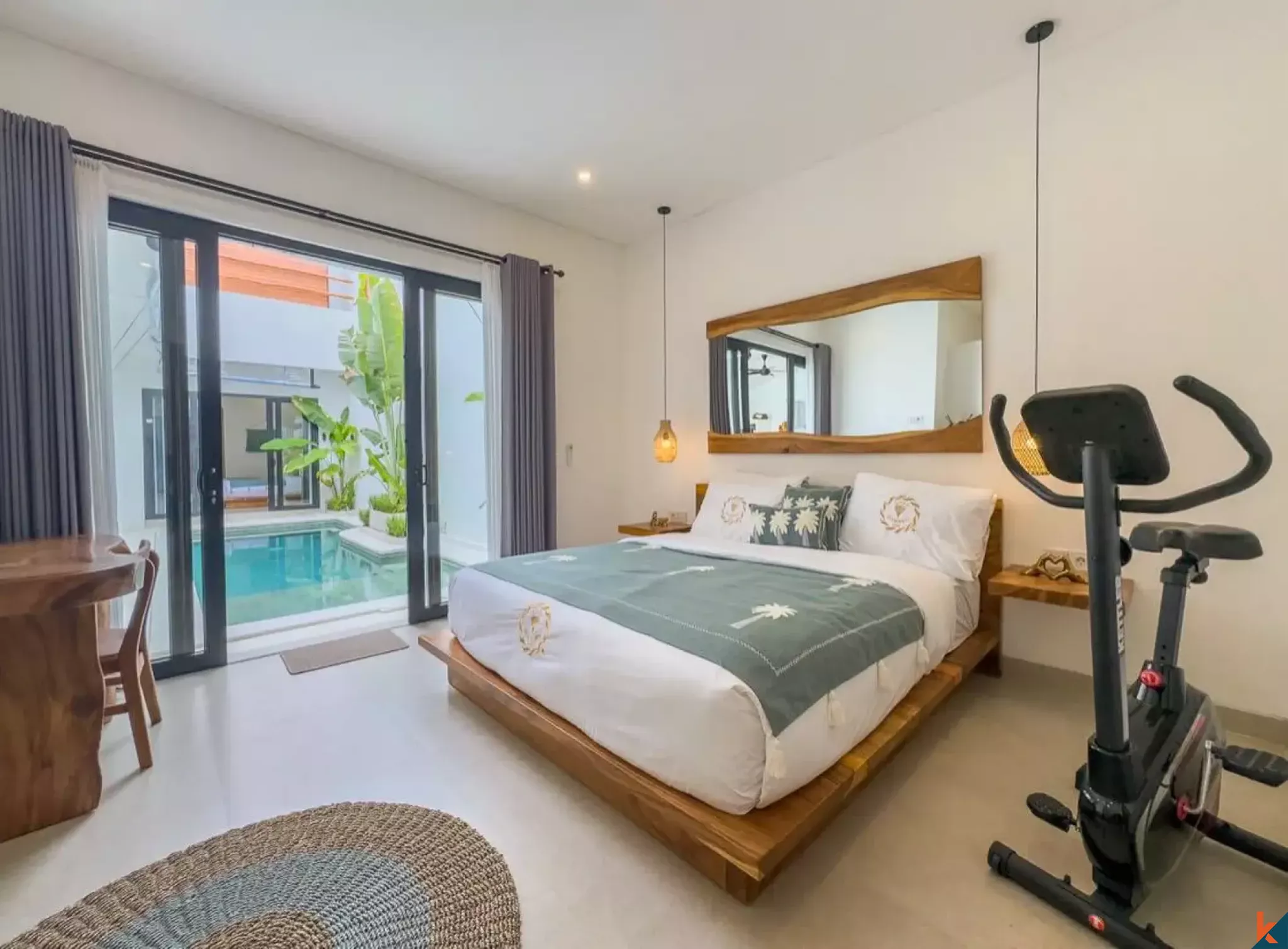 Villa Sewa Tiga Kamar Tidur Bergaya dengan Bar Atap di Tumbak Bayuh