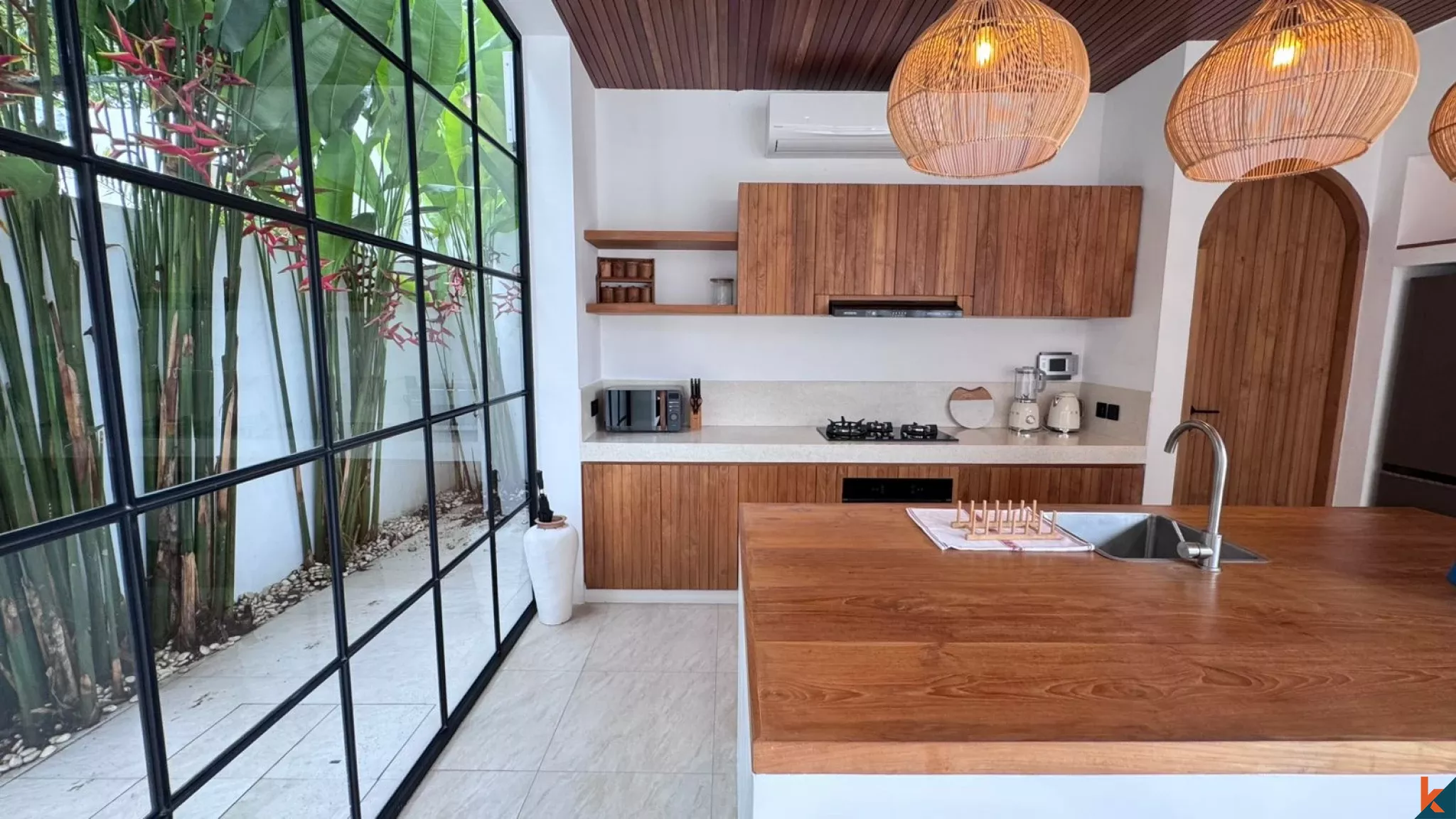 Modern -Style 3 Bedroom Villa with Private Pool in Tumbak Bayuh