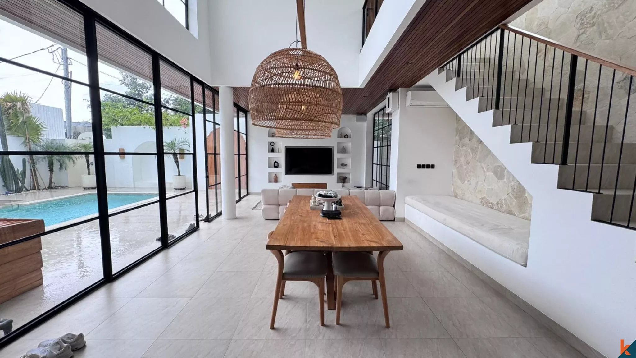 Modern -Style 3 Bedroom Villa with Private Pool in Tumbak Bayuh