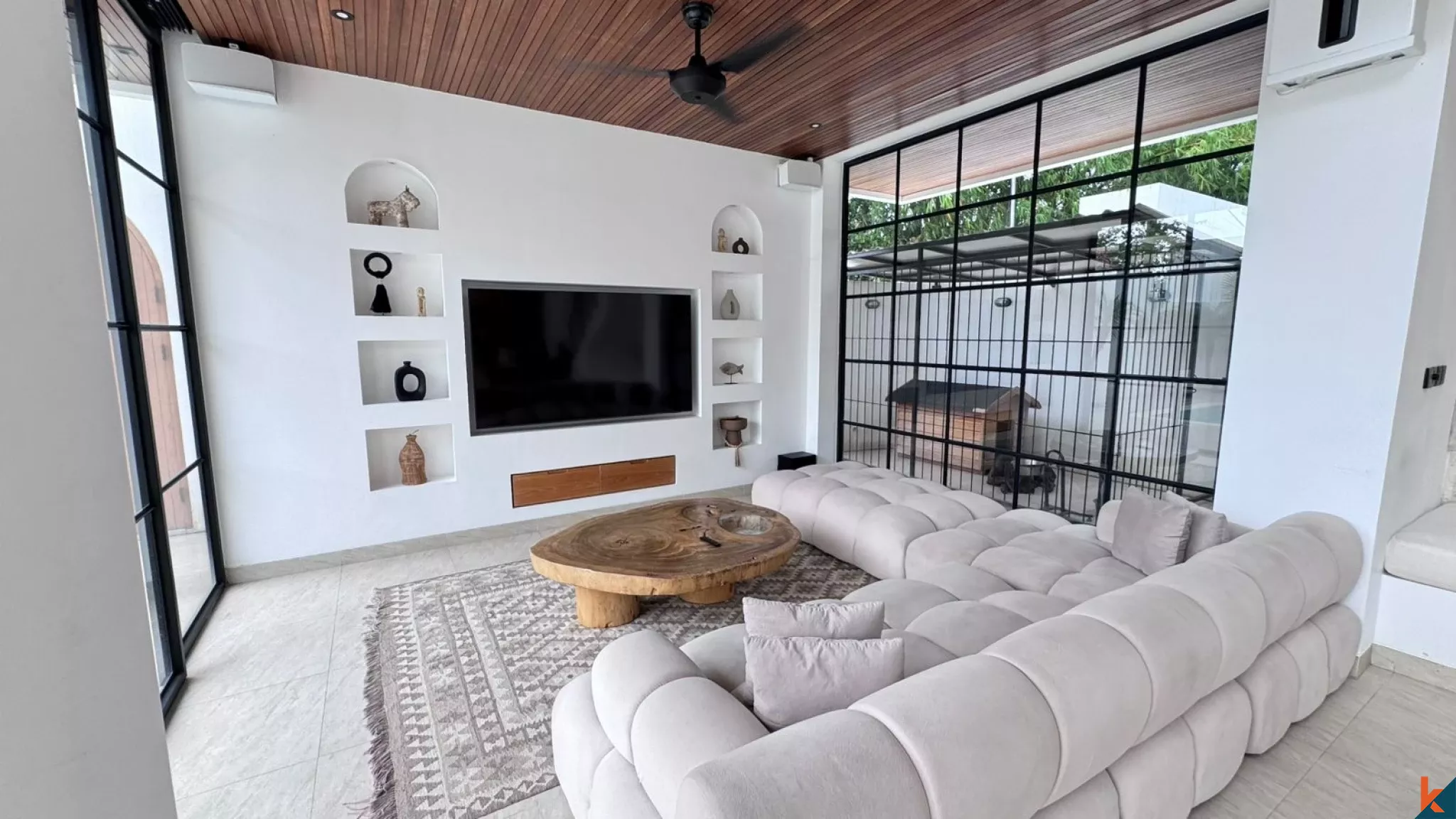 Modern -Style 3 Bedroom Villa with Private Pool in Tumbak Bayuh