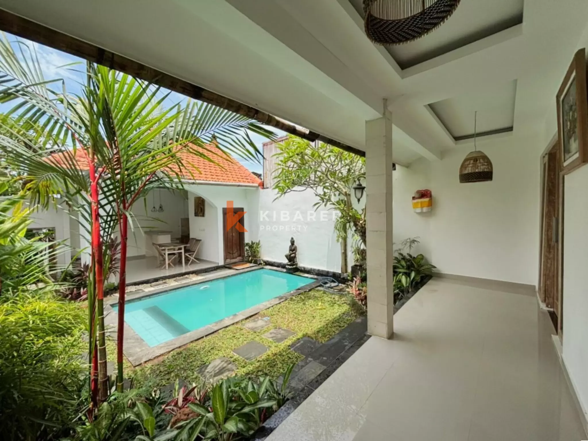 Two Bedroom Tropical Open Living Villa in Padonan