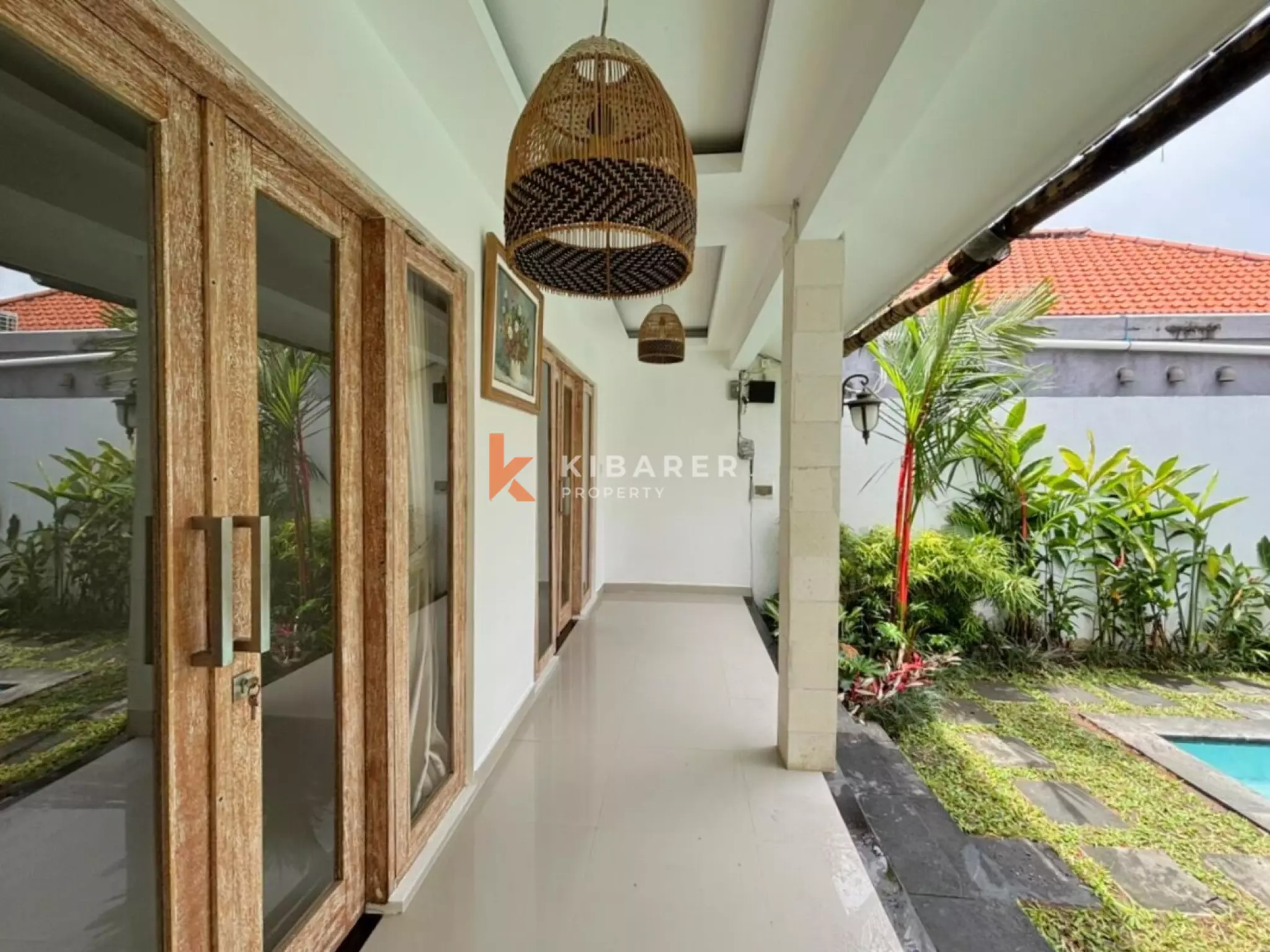 Two Bedroom Tropical Open Living Villa in Padonan