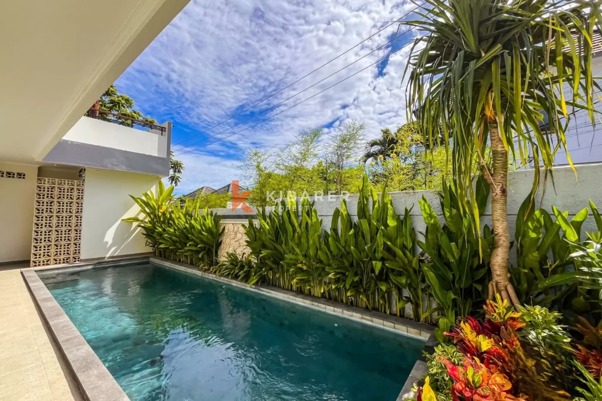 Vila Minimalis Tiga Kamar Tidur dengan Ruang Terbuka di Ungasan