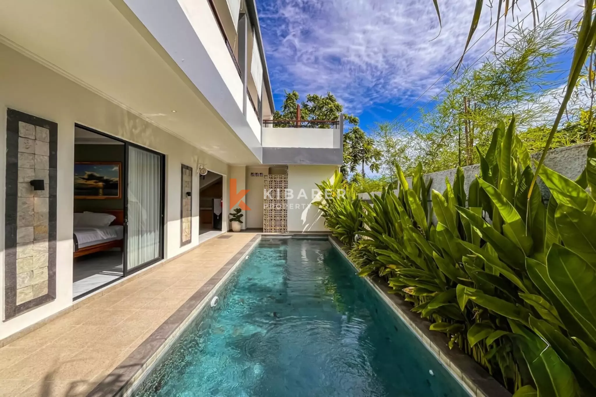 Vila Minimalis Tiga Kamar Tidur dengan Ruang Terbuka di Ungasan