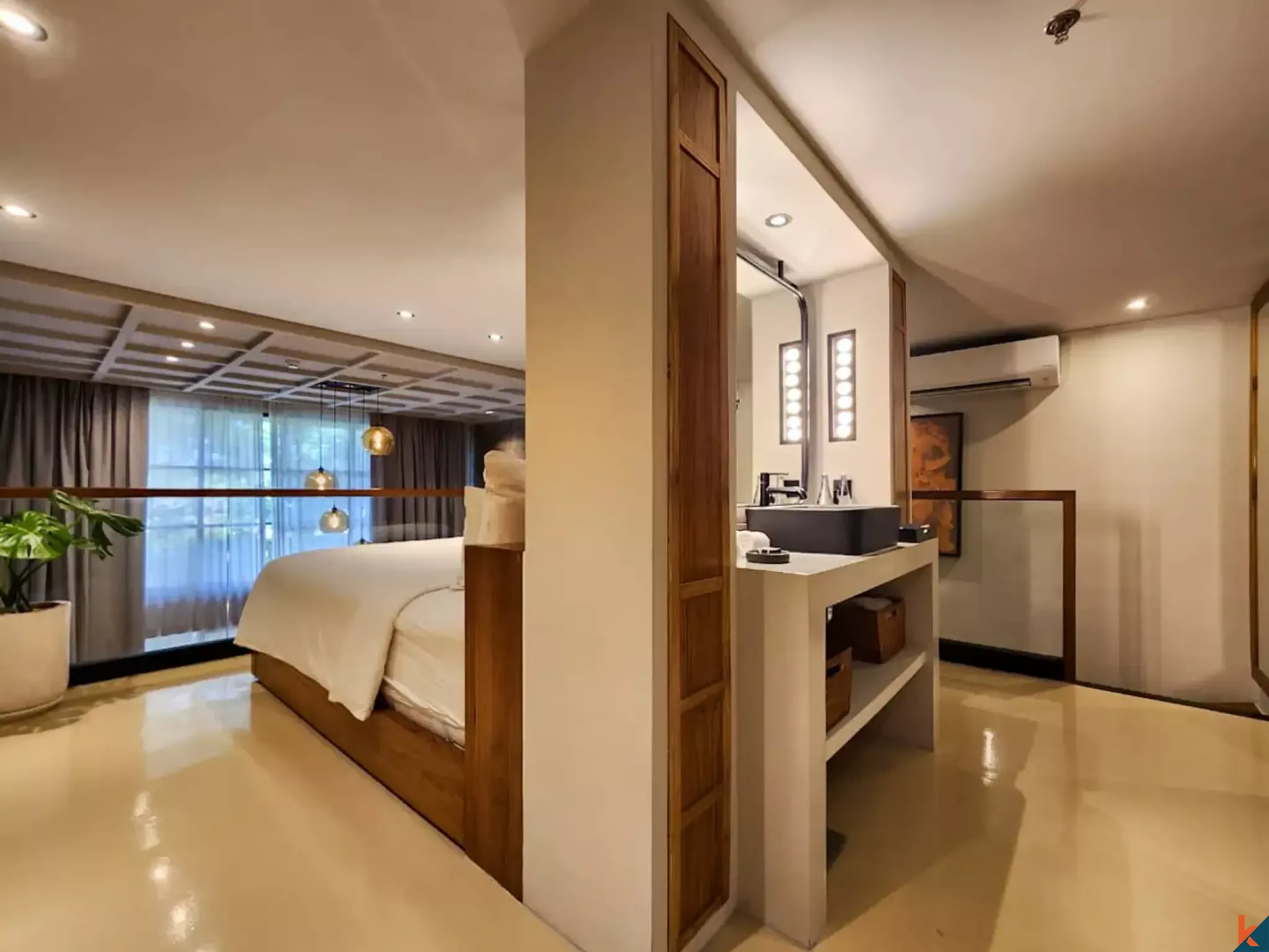 Apartemen loft dengan satu kamar tidur yang disewakan, bagian dari hotel bintang lima di Berawa