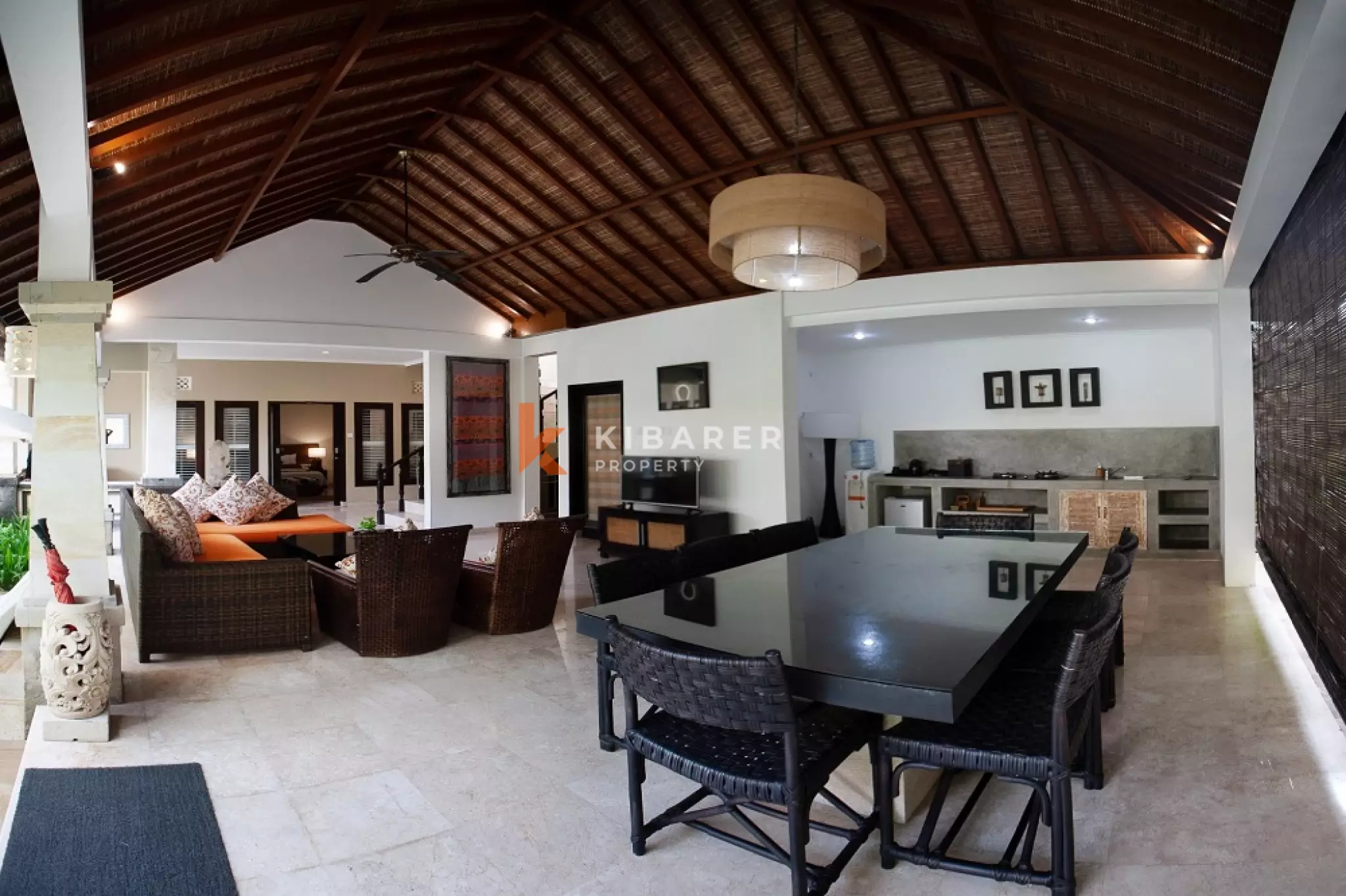 Touch Tropical Four-Bedrooms Open Living Villa in Jimbaran