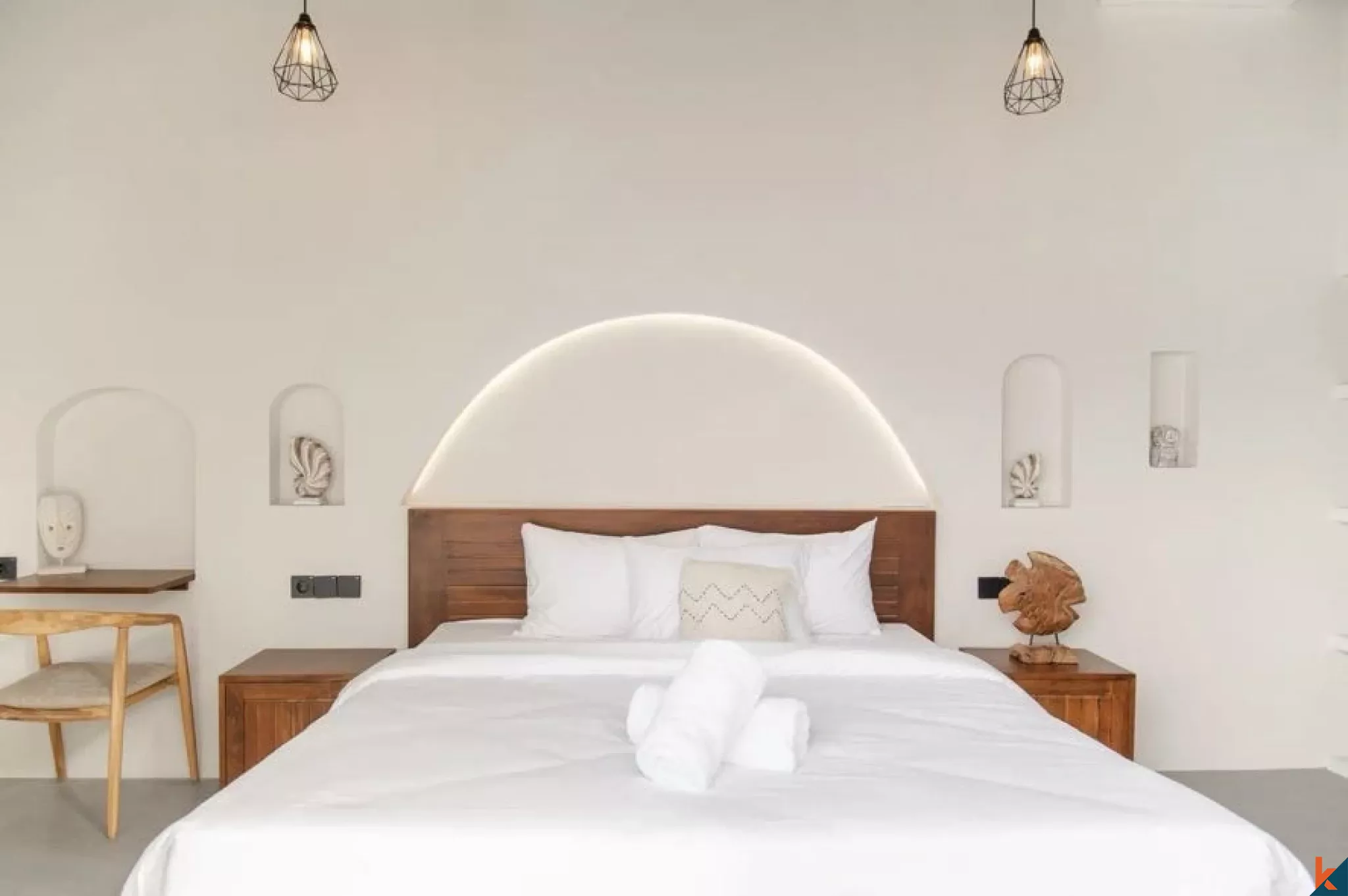 Vila sewa dua kamar tidur baru dengan pemandangan hijau di kawasan Uluwatu yang trendi