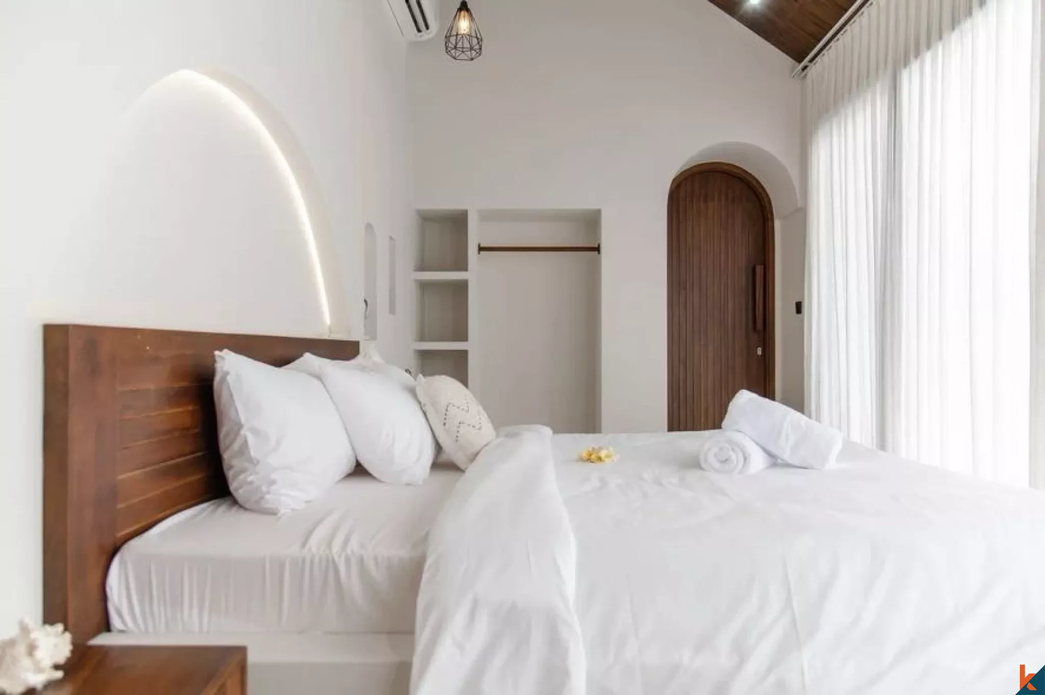 Vila sewa dua kamar tidur baru dengan pemandangan hijau di kawasan Uluwatu yang trendi