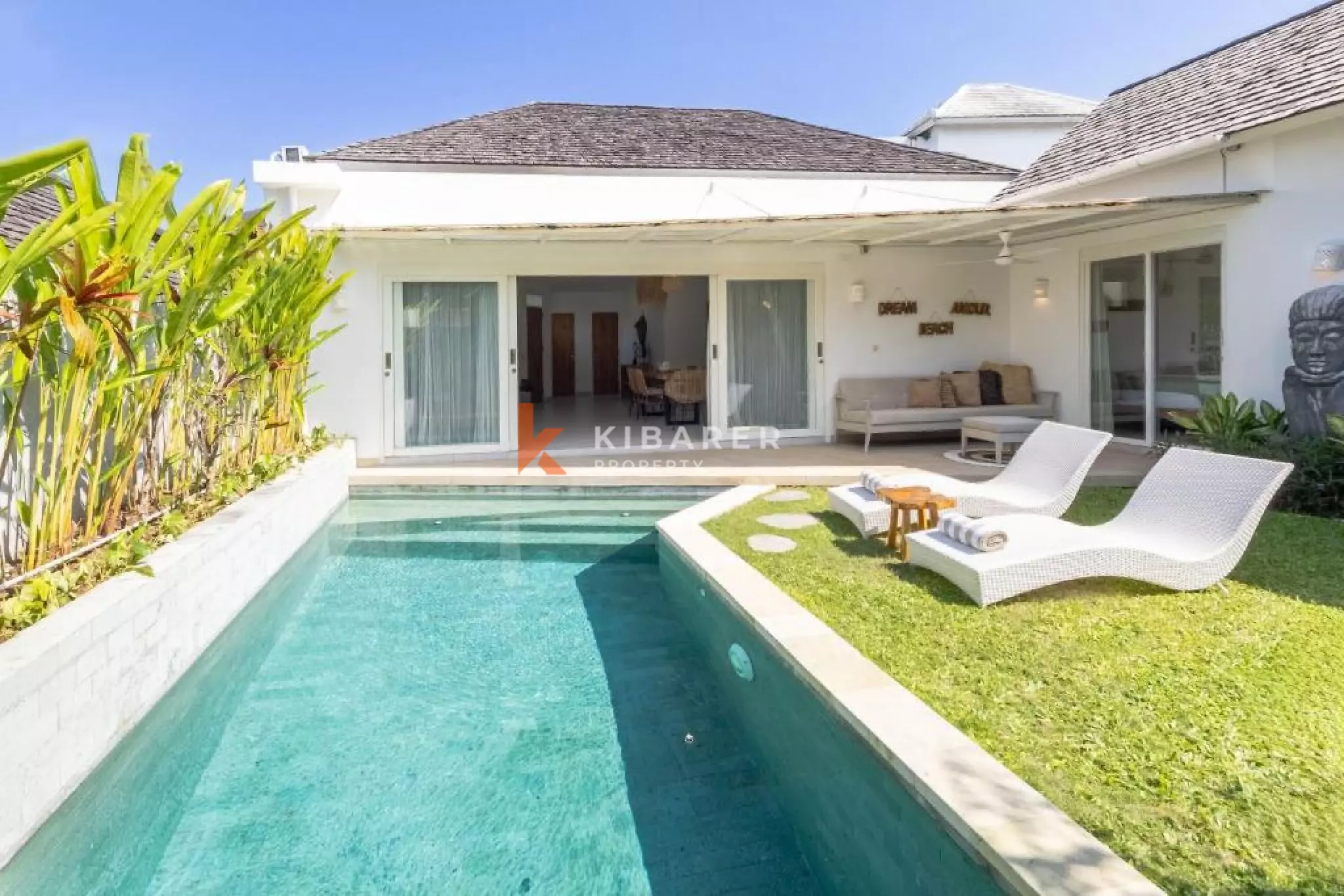 Charmante villa familiale de trois chambres près de la plage de Berawa