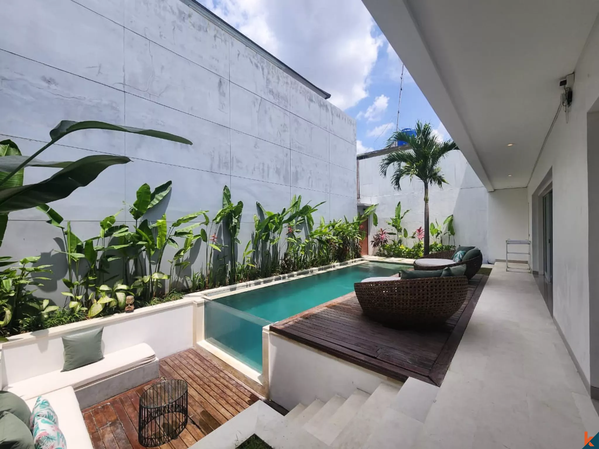 Villa Sewa dengan 3 Kamar Tidur yang Menawan, Terletak di Kawasan Tenang Seminyak