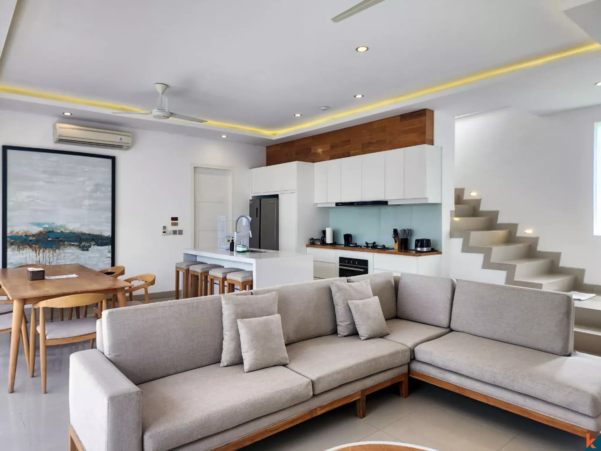 Villa Sewa dengan 3 Kamar Tidur yang Menawan, Terletak di Kawasan Tenang Seminyak