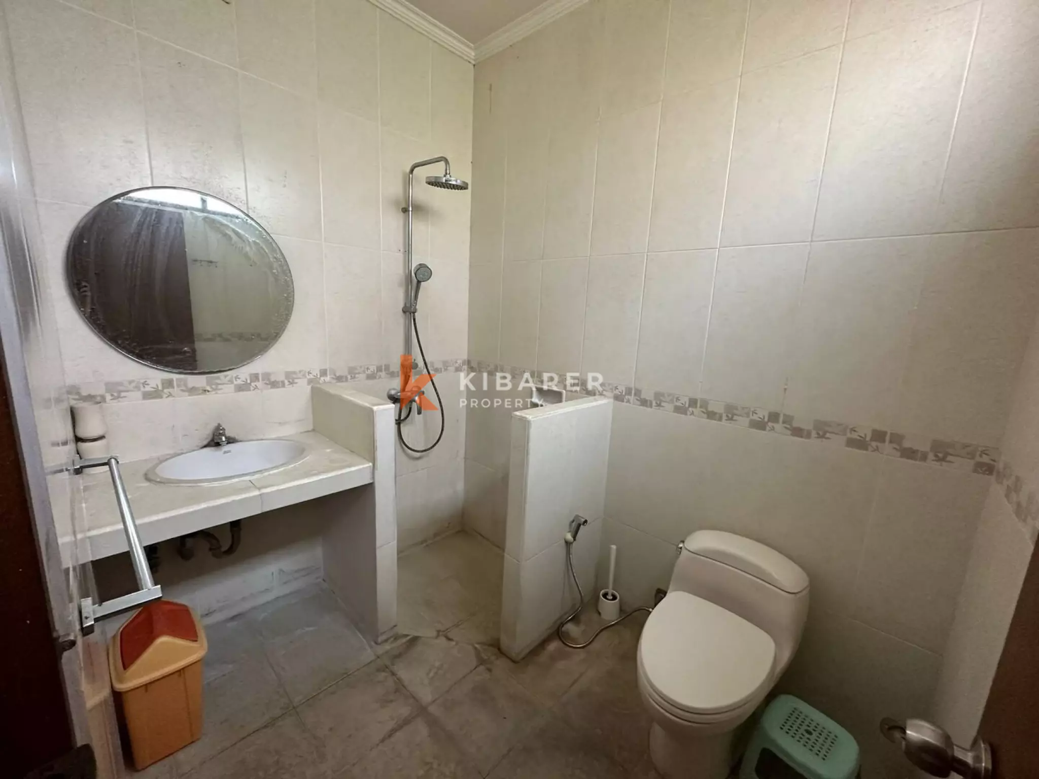 Magnifique maison de quatre chambres dans un emplacement privilégié à Denpasar