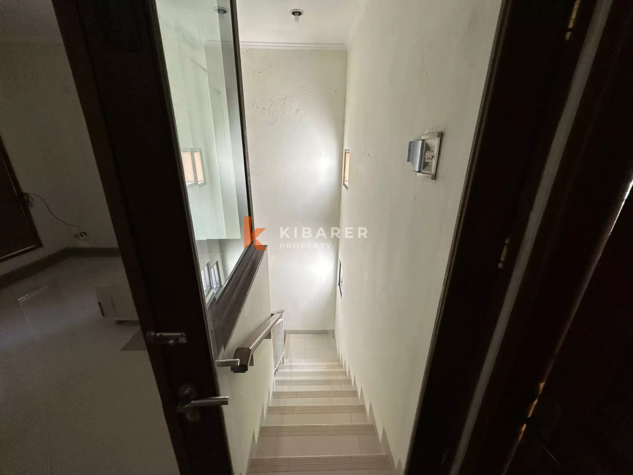 Magnifique maison de quatre chambres dans un emplacement privilégié à Denpasar