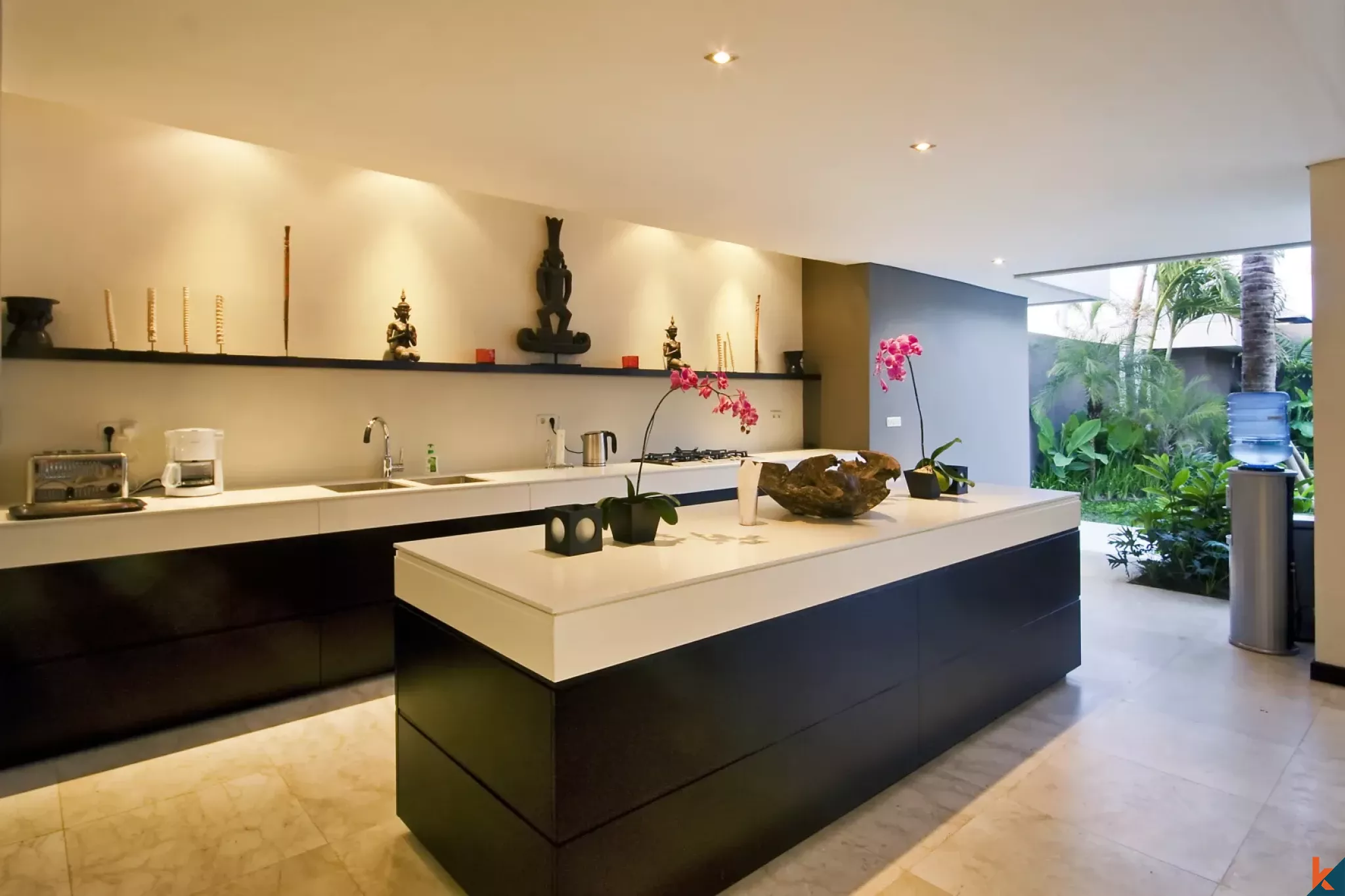 Amazing four bedroom leasehold estate near Berawa beach